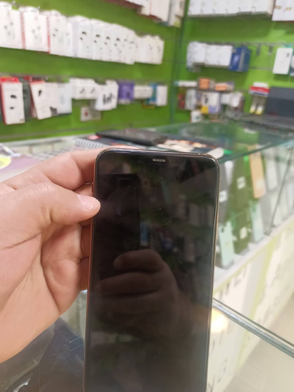 11pro max 
ذاكرة 512
بطارية 75
انطي بي ضمان مامفتوح الجهاز
السعر 450 نهايتة 
مكاني العامرية شارع المضيف


**إذا كنت صاحب هذا الإعلان وتريد حذفه لأي سبب، رجاءا أرسل رسالة إلى الدعم الفني**