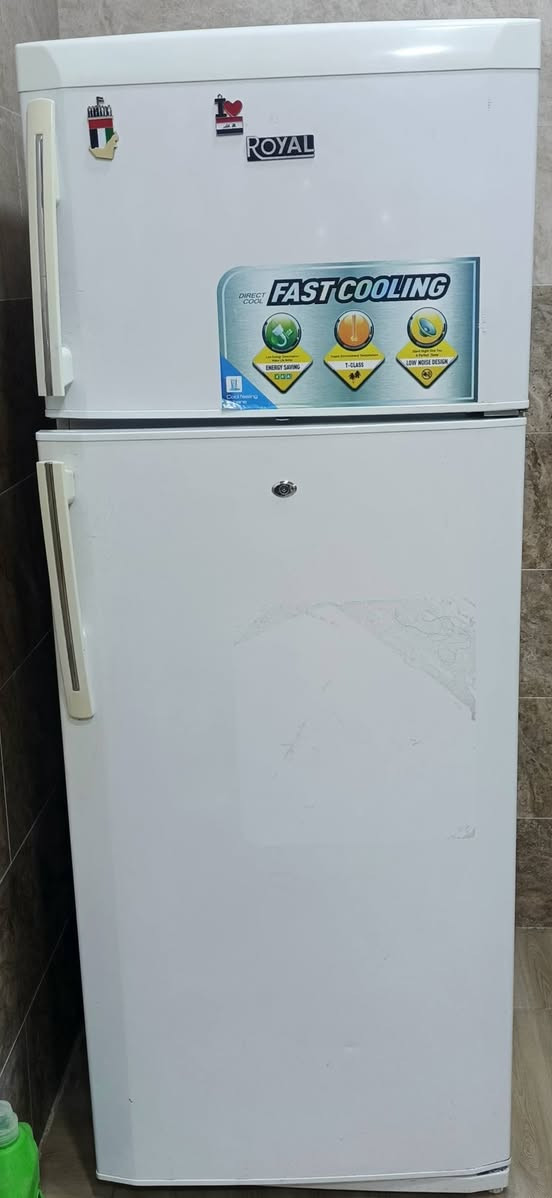 السلام عليكم ..  
عندي اغراض للبيع 
غساله هيتاشي ١٦ كيلو..شغاله ١٠٠٪ ب٨٥ الف
ثلاجه عشتار باب اول .. شغاله ١٠٠٪ سعرها ١٣٥ الف
ثلاجه رويال شغاله ١٠٠٪ سعر ٢٠٠ الف
طباخ كريازي باب اول سعر ١٢٥ الف 
ماطور ماء جديد نصف حصان .. سعر ٢٥ الف
مبرده الشمال حجم كبير شغاله ١٠٠٪ نضافه ٨٠٪ سعرها ٧٠ الف 
للاستفسار .. ***********
