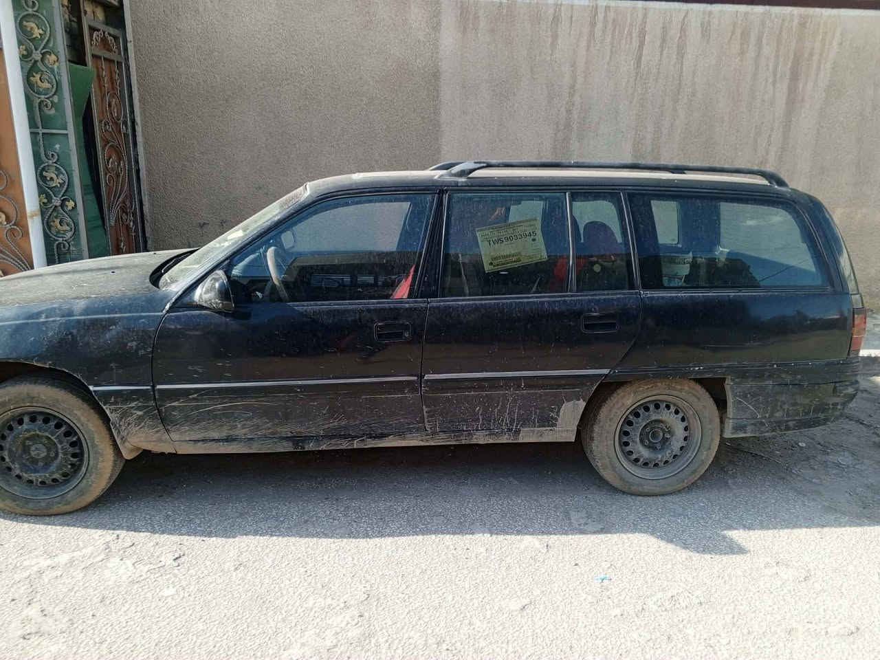 السلام عليكم اوبل استيشن موديل 92 سياره تفيد اهل العمل والى عدهم اغراض هواي السياره نظيفه خير من الله كهربائيات كامله كير عادي مابيه شي محرك بيه خيط كفاله كشر حلو شوفت العين دواخل نظيفه سستم سماعات وشاشه اندرويد لمس السياره  كاعده رقم انبار سنويه نافذه ب 23 مصفره غرامات صاحبها بالرمادي  السعر 22 ورقه العنوان السياره  الدوره ***********
