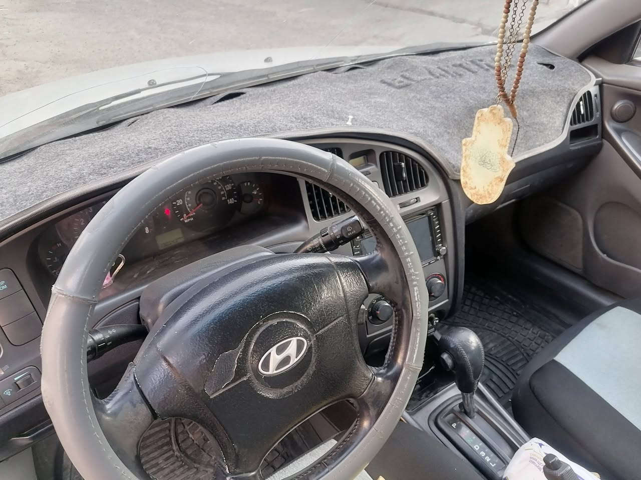 النترا ٢٠٠٦ وارد امريكي محرك٢٠٠٠ رقم كركوك باسمي *********** دفتر بنزين موجود تحتاج صبغ عام
