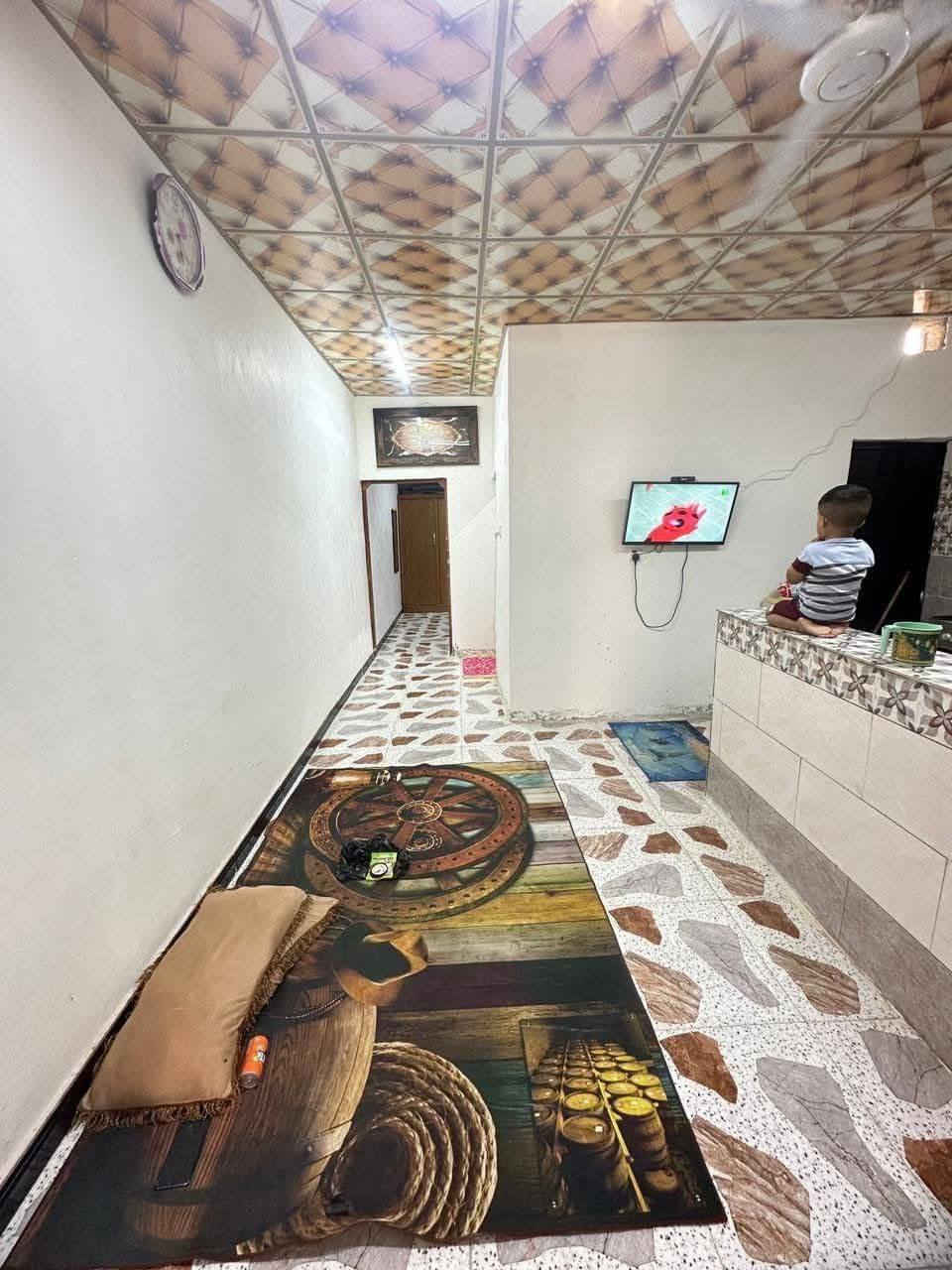 بيت اليجار يحتوي على قرف عدد 2 ومطبخ وصحيات العنوان البصره ابو لخصيب طريق الوصطي قرب المدرسة الصفره السعر اليجار 250 ألف الستفسار نتصل على الرقم *********** بي واتساب
