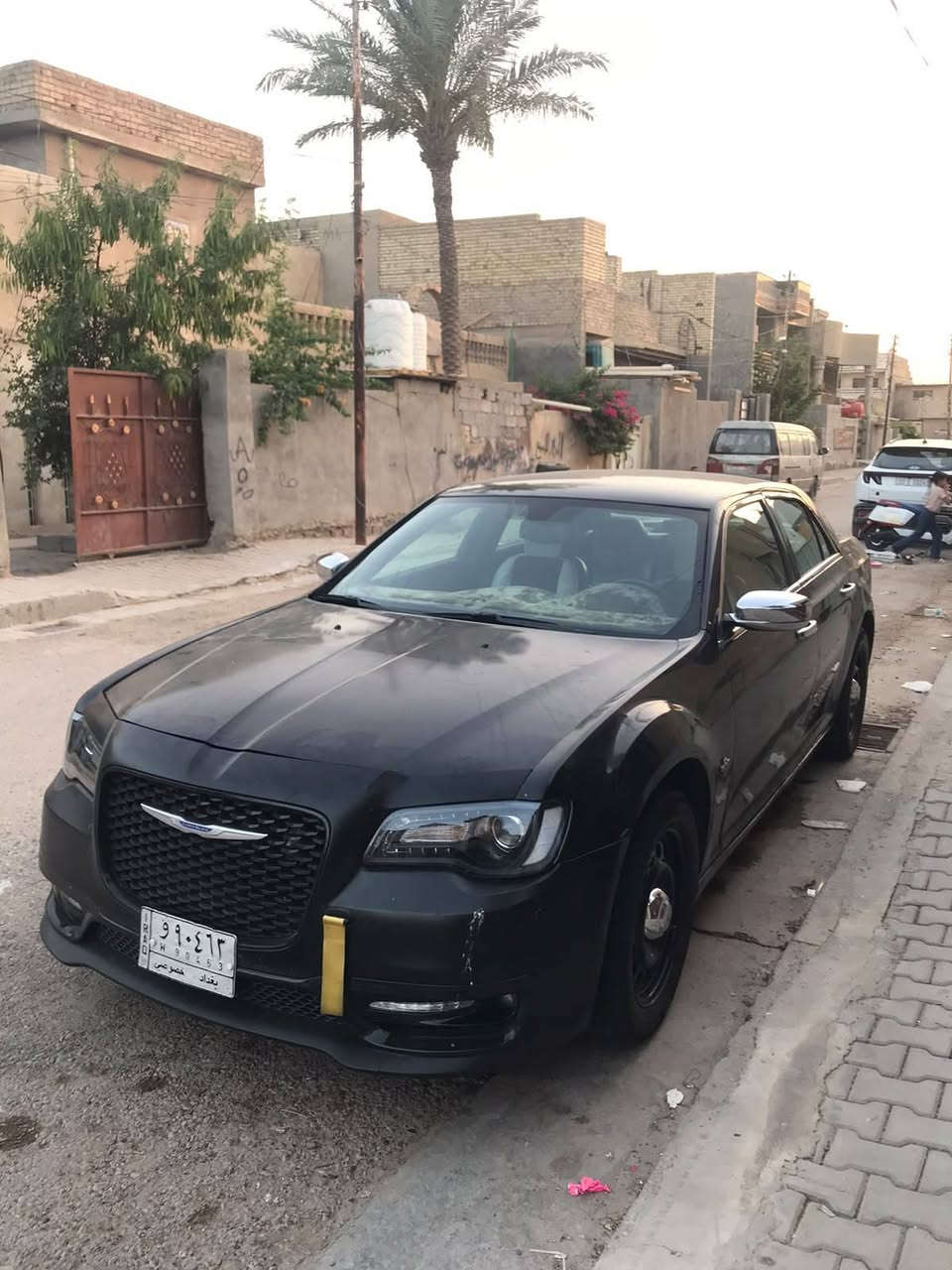 اوباما ٢٠١٣ فول مواصفات ماعدا الفتحه سياره بيهه تبديل باب سدر والخلفي بدون داخل برغي نقص مابيهه تبريد برادو محرك وكير مال ١٩ جدد عربانه خلفيه جديده سدر جديد اي نقص مابيهه السعر ١٤٥ ***********بيع
