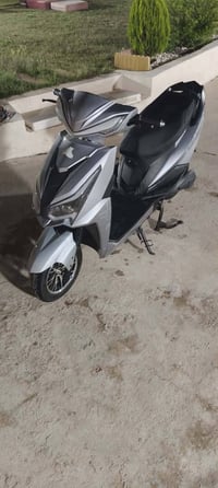 ماطور سكنس • كامل شغال • ٦ بطاريات دبل