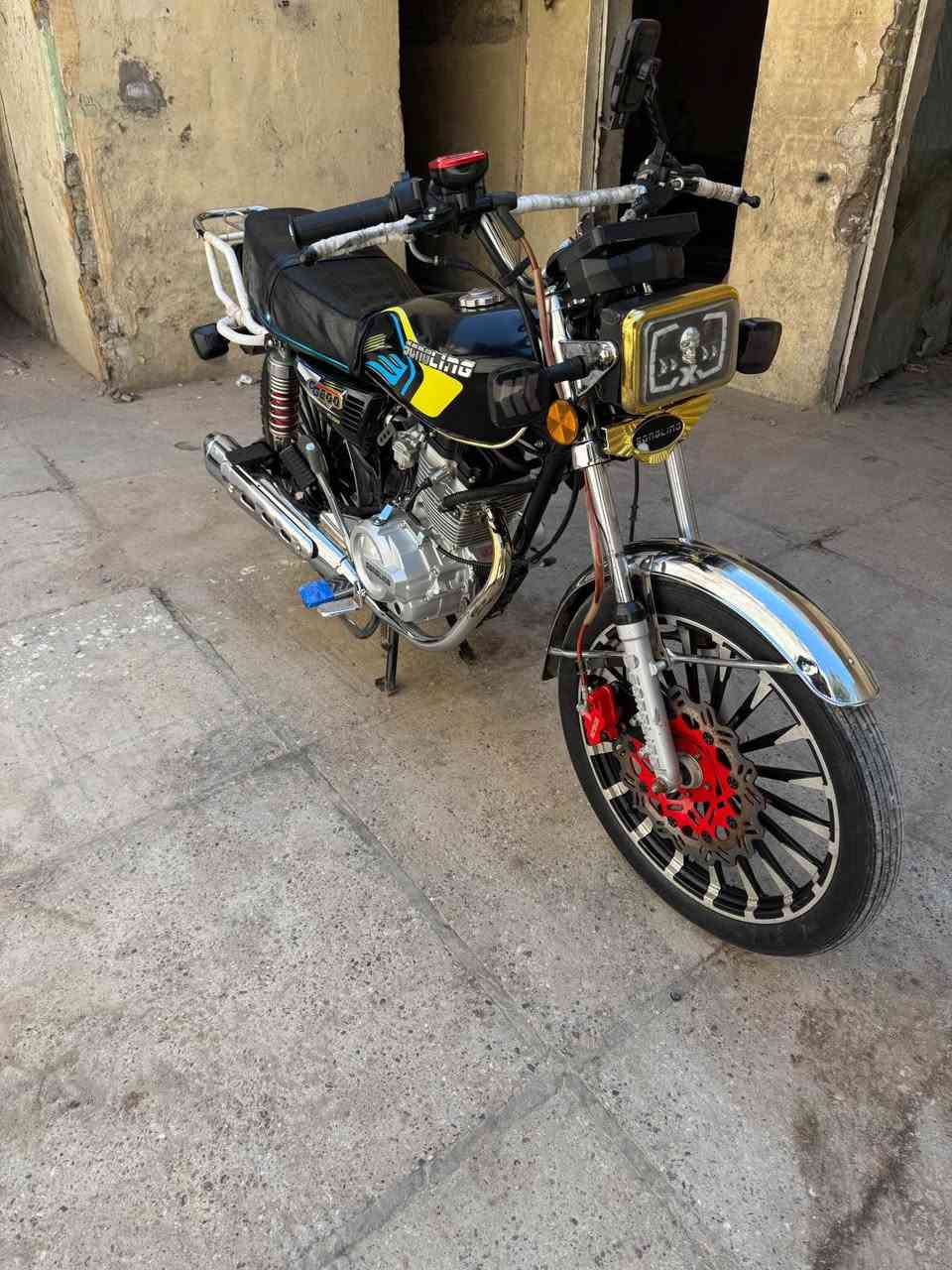 دراجه سونك مديل 25/ًً٥كير مكينه 200سيسييً دراجه زيرو  صار 3اشهر من نازله اوراق كامله بصمتين سوجينً تشغيل عن بعد بصمه بدراجه داخليه شاشه اكترونيه دراجه مكفوله كفاله عامه تجي تاخذه من باب بيتي السعر 750وبيهً مجال مكاني بغداد مدينه الصدر رقم الهاتف *********** بغداد, العراق
