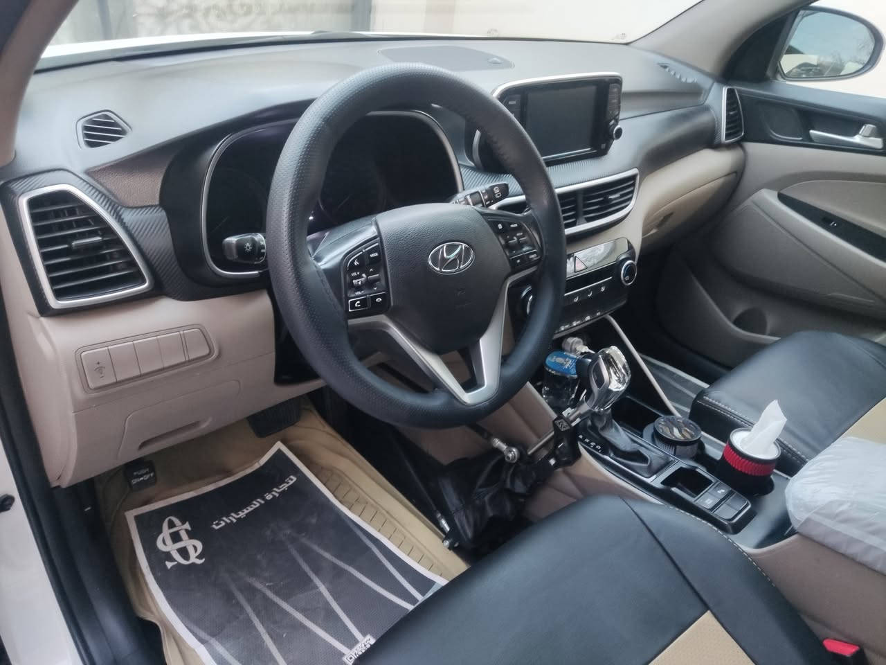 السلام عليكم
توكسان2019 خليجي فول واحد عل واحد مال كاصد 
ماشيه 66 ألف 
مكينة 2000 دوش 
بصمه تشغيل 
بصمه ابواب 
داخل بيجي
شاشه كامره 
تحكم ستيرن 
حساس خلفي أمامي 
مقاعد كهرباء 2
شاحن وإير لس 
تبريد أمامي خلفي 
كامره خلفيه 
مري شفط 
اشاير بلمري 
ترحيب على بعد 
لد خلفي 
ويل كب 
بنوراما
خمس عدسات 
السياره بيه دعاميه امامي صبغ وبيه جاملغ امامي بارد 4اصابع فقط والباقي مكفوله 
السعر 193ورقه وبيه مجال 
تليفون ***********
