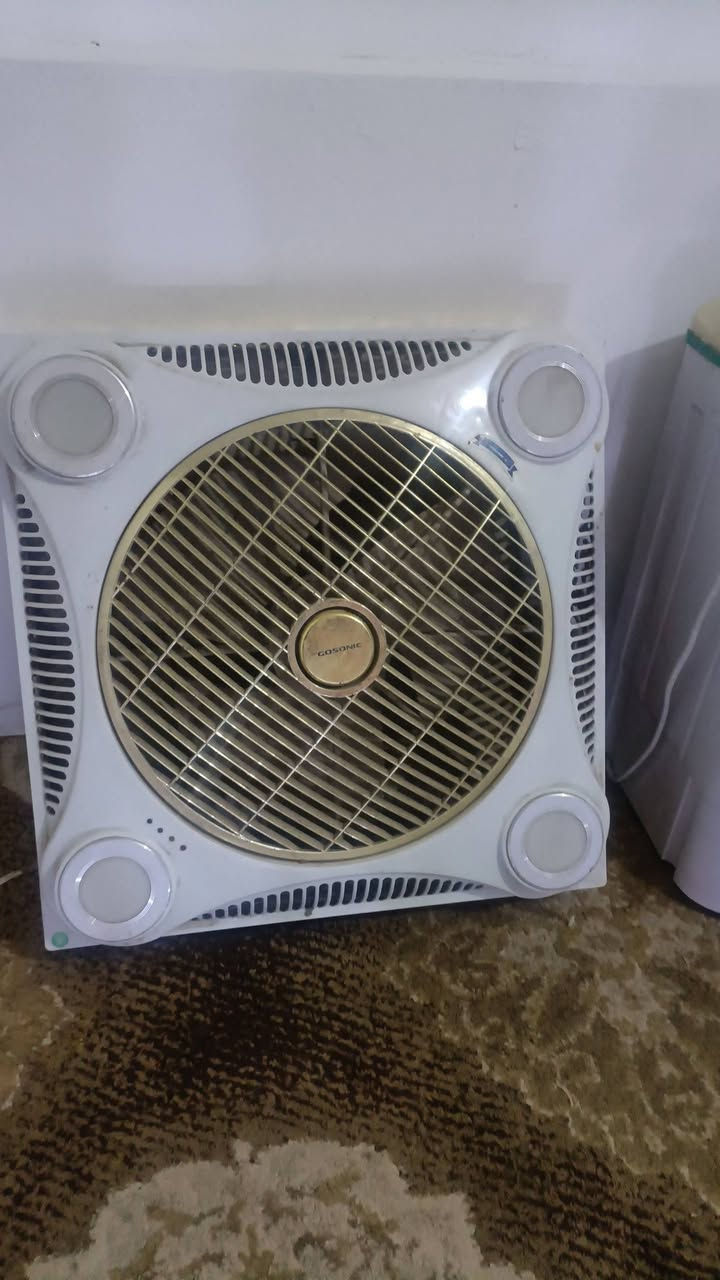 السلام عليكم غراض مستعملة للبيع مراة با 20وكيزار 35 ومروحة با 35 وغسالة ملابس اطفال با 25 ميز تلفزيون با 60 والملكانة با 35 ودوشك جرباية نفرين جديد بس القماش تعبان من الضم غير مستخدم 150 و مكينة قهوة على كبسولة غير مستخدمة با 40
سلة مواعين كورية با 20 
وبيهن مجال 🌹🌹🌹🌹🌹🌹
الاتصال على الرقم ***********
