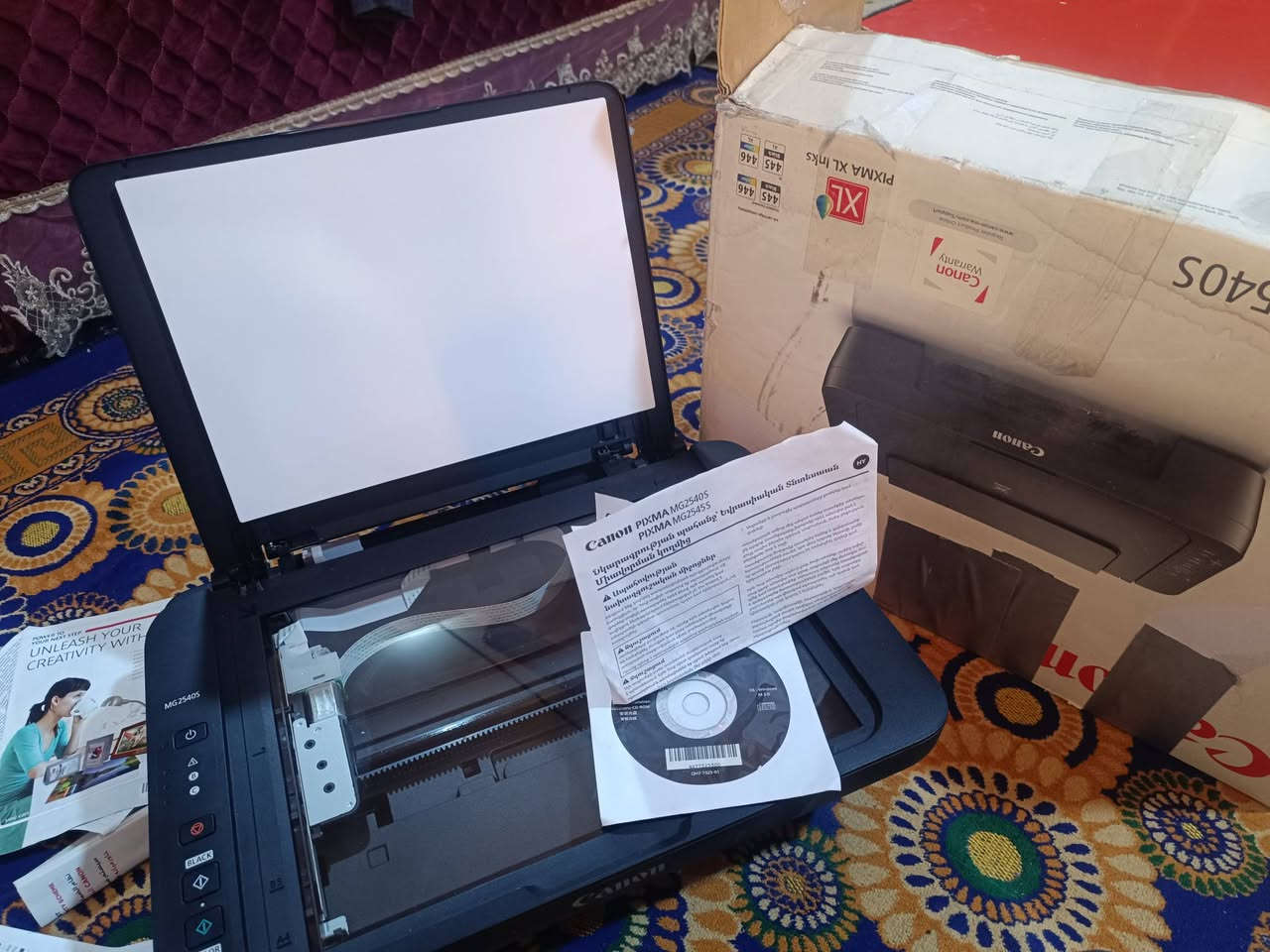 السلام عليكم طابعه كانون مثل ما موضح بالصوره جديده طلعتلي بالامزون جديده طك كارتون ما اعرف سهرها شغاله اطي سعر بما يرضي الله او بالعافيه رقمي واتساب ***********اواكتب تم اجيك خاص يوجد توصيل
