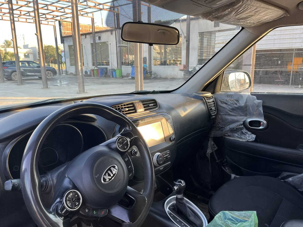 السلام عليكم صول موديل 2019 محرك 2000 ارغب شي  ماشية 66 الف ، وارد امريكي ضررها ربع البنيد وجاملغ السيارة نظيفة مابيها اي نقص 
استخدام شخصي قليل 
صور الحادث راسلني ادزهن الك
عنواني الديوانية 
***********
السعر 118
