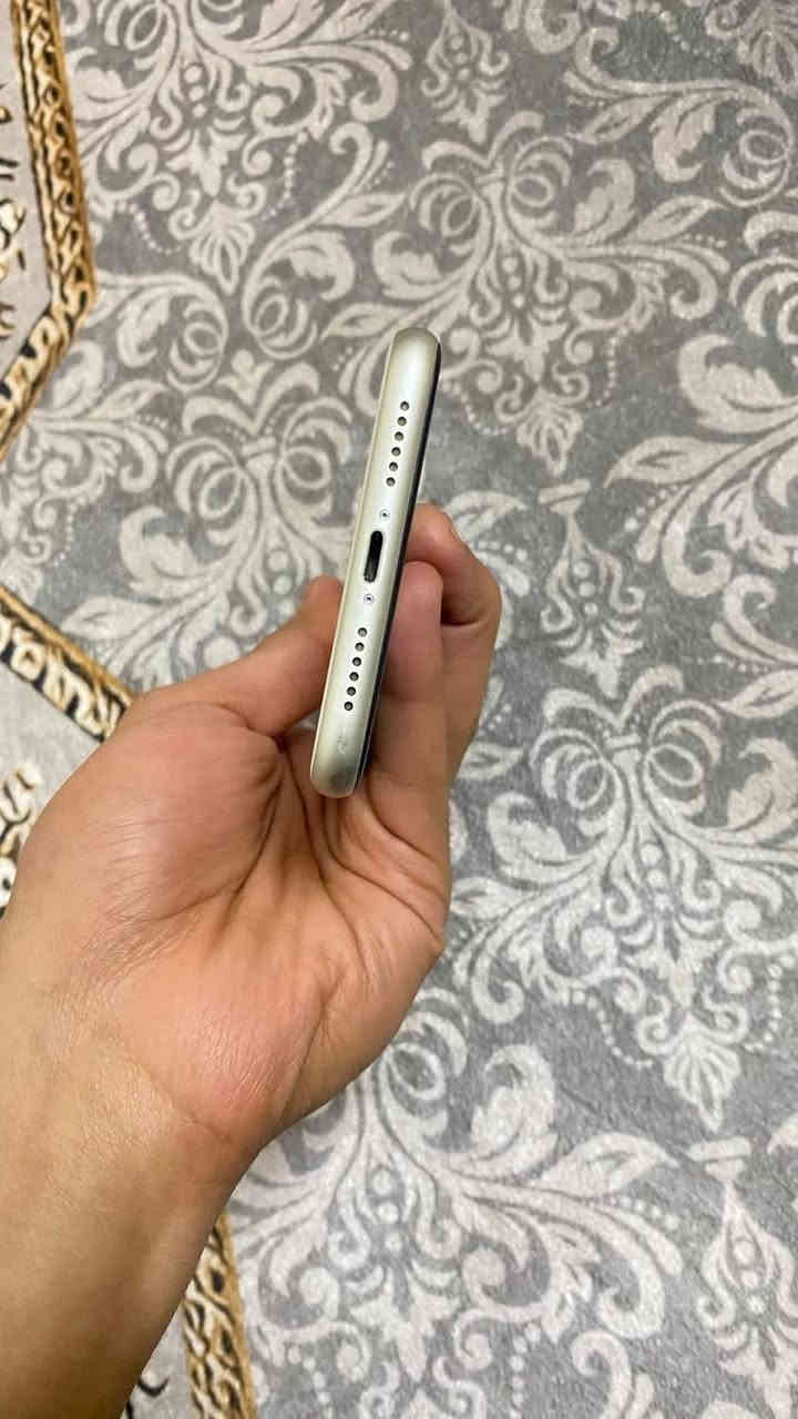 ايفون 11
ذاكره 128 
بطاريه 78 
شاشه 3 خيارات 
فيس ايدي شغال صوت اتصال انترنيت فول 
للبيع او مراوس بانفنكس نوت 50 برو حصرا 
هاتف ***********
