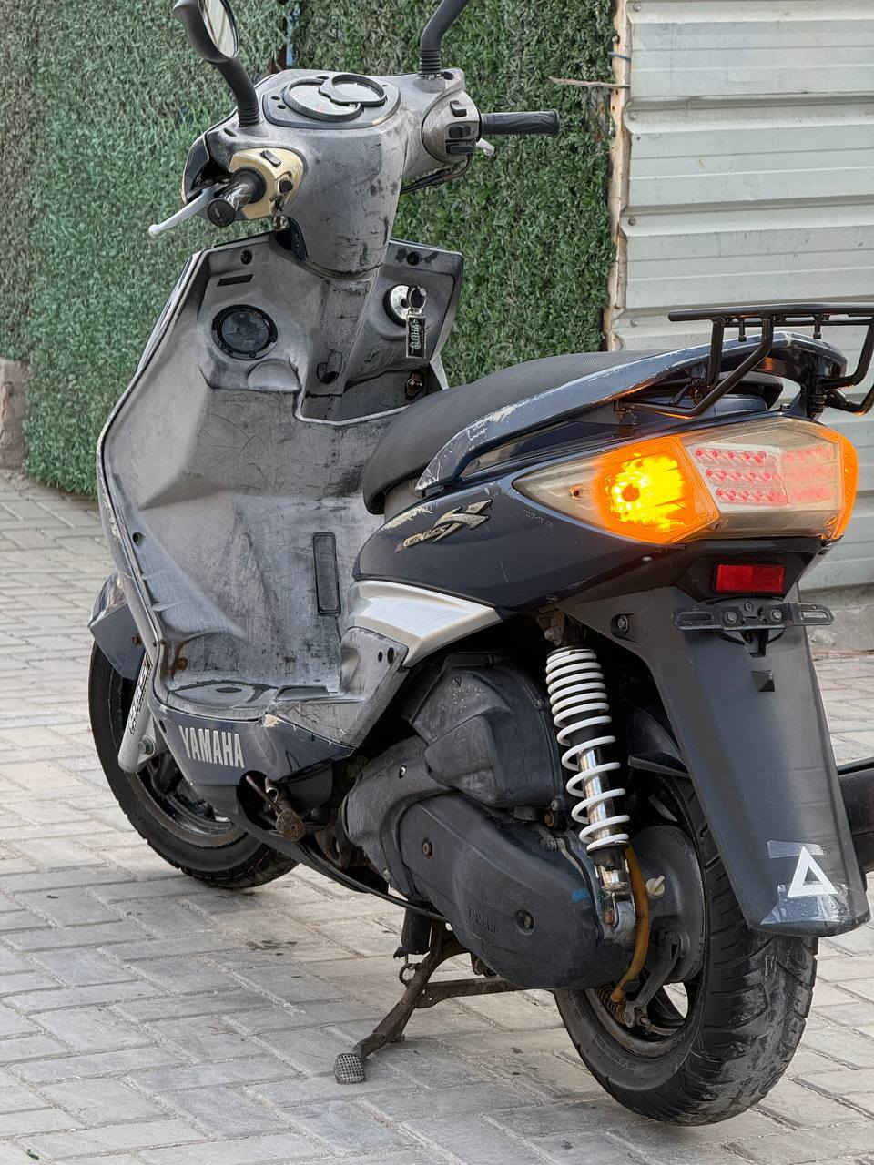 سلام عليكم سكنس 🛵فحل خطين نوزل دراجه ختم واحد من الطول لطول الدراجه مكينه خرسه خير من الله شلعه معدل كهربائيات كلهه شغاله دراجه في حال الوكاله اوراقهه الصليات موجوده قفل جنطه قفل ستيرن حساسات كلهه شغاله مابيهه نقص برغي جيب وياك 👨‍🔧فيتر وتعال لاتكلي شبيهه مكفوووله 🏠المكان بغداد الشهداء 💰السعر 850وبيهه مجال 📞***********
