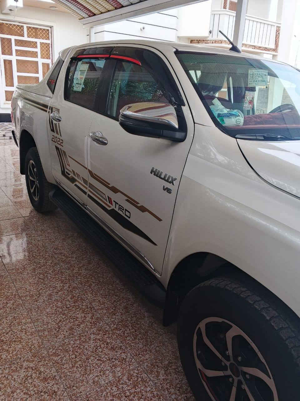 سلام عليكم بيكم TrD موديل 2018 مكاني رمادي رقم الهاتف ***********
