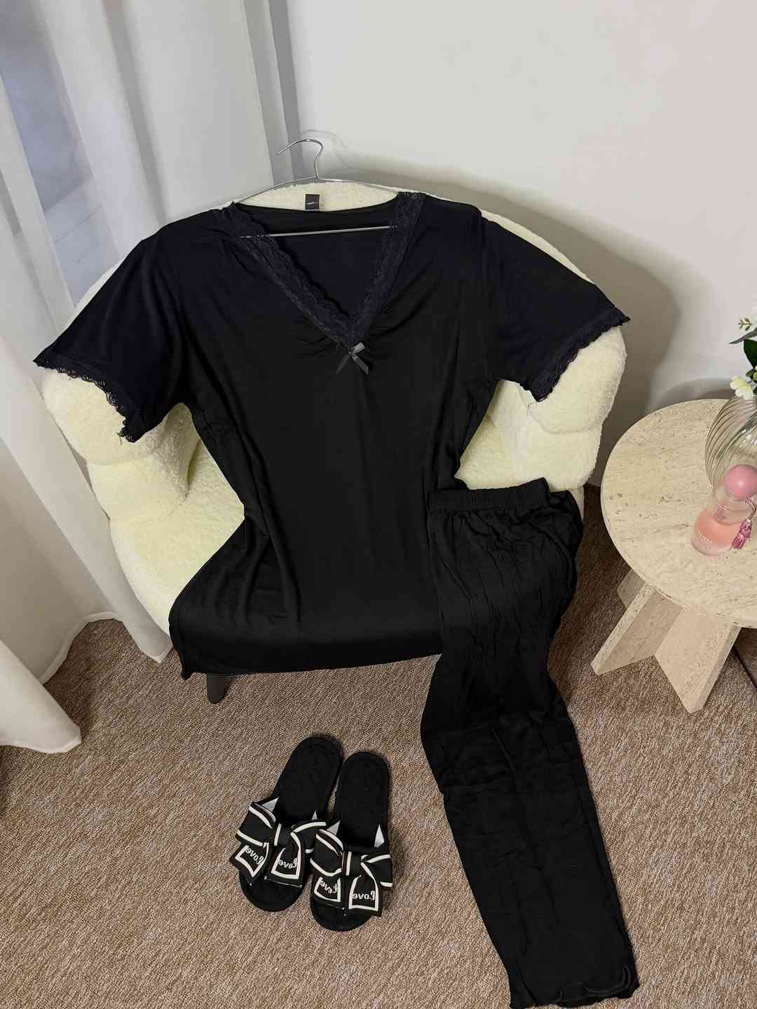 تراك فانيله زبده سواد يجنن♥️
قياسات من m-5xl 
من وزن 40-100 
السعر 16 
السلبر 13


**إذا كنت صاحب هذا الإعلان وتريد حذفه لأي سبب، رجاءا أرسل رسالة إلى الدعم الفني**