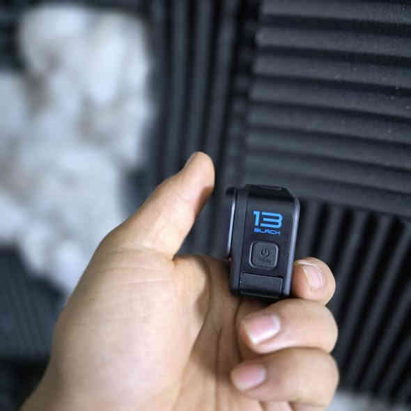 السلام عليكم عدي كامره كوبرو اخت جديده مستعمله حيل قليل وياها غراضها ستاند وقواعد موضحات ومبيها كل عيب مكفوله ضمان ثلث ايام مكاني بغداد مدينه صدر رقمي (***********) 
السعر 400 قفل بعدها جديده
