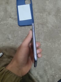 ايفون ١١ • ١٢٨ • بطارية ١٠٠