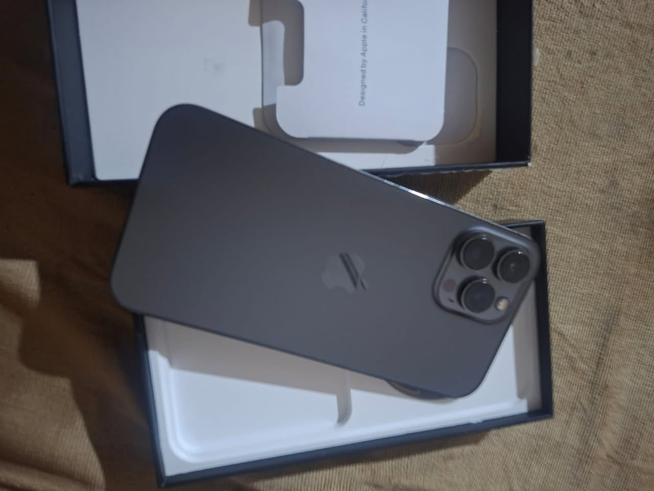 السلام عليكم آيفون 13برو ماكس أمريكي البطاريه 89 النضافه 95 استخدام شخصي  ما مفتوح الجهاز السعر 675 وبي مجال قليل العنوان بصره قبله حي المهندسين ***********
