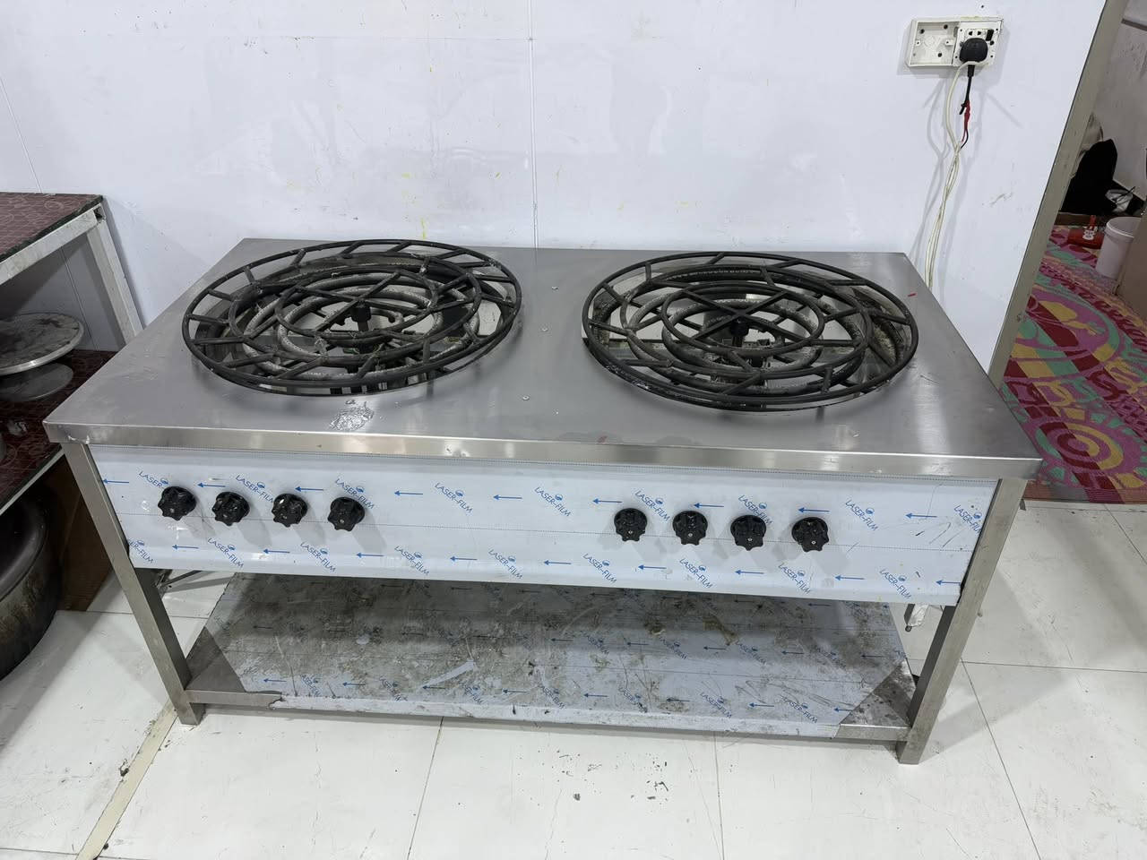 سلام عليكم طباخ كهربائي دوار كنافة وزنود الست سل ستيل مزدوج شغل اصلي بايبات نحاس ماطورات عدد 2 حجم كبير قياس صينيه 75 كلش كلش نضيف استعماله  شهر فقط 
السعر 1،250 مليون ومئتان وخمسون عنواني البصرة 
الي يحب ومهتم يراسلني


**إذا كنت صاحب هذا الإعلان وتريد حذفه لأي سبب، رجاءا أرسل رسالة إلى الدعم الفني**