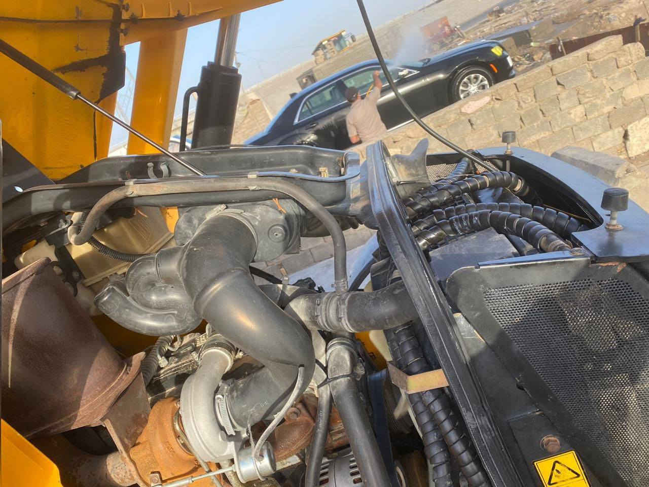 سلام عليكم
جي سي بي  للبيع
مديل ١٣ مكفول  محرك و كير و اكسل تخم تاير توه شديته
بصره قضاء الدير 
وباقي التفاصيل اتصل ودلل
سعر 5 وبي مجال
***********
