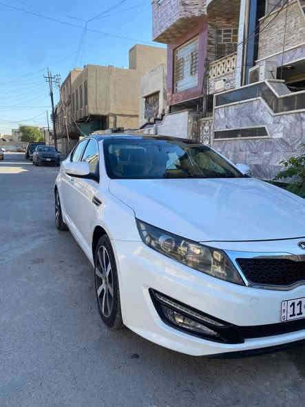 السلام عليكم 
كيا اوبتما موديل 2012 خليجية مكينة 2000دوش ماشية 153الف  بيها قطعتين صبغ الجاملغات الخلفية بدون حادث اوضرر فول مواصفات بصمة بنوراماطكتين  حساسات امامية خلفية شاشة كأمره دواره تحكم استيرن تبريد قطعتين تخم تاير صدر امامي خلفي اي نقص مابيها مكاني بغداد الجديدة السعر 114 وبيها مجال ***********
