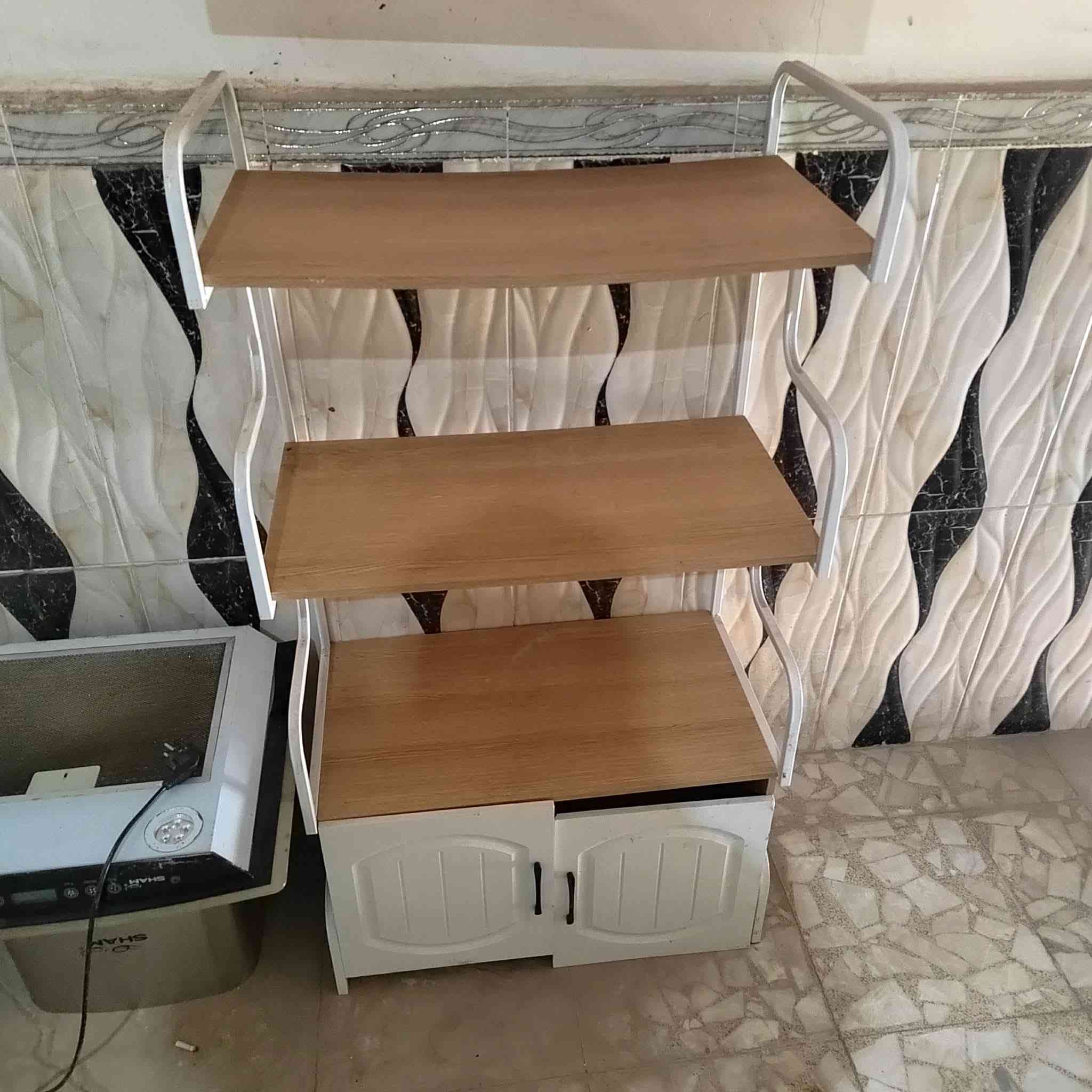 مكلف بل نشر غراض لبيع بسعر مناسب  مامتواجد على الفيس رقم صاحب الغراض ***********
