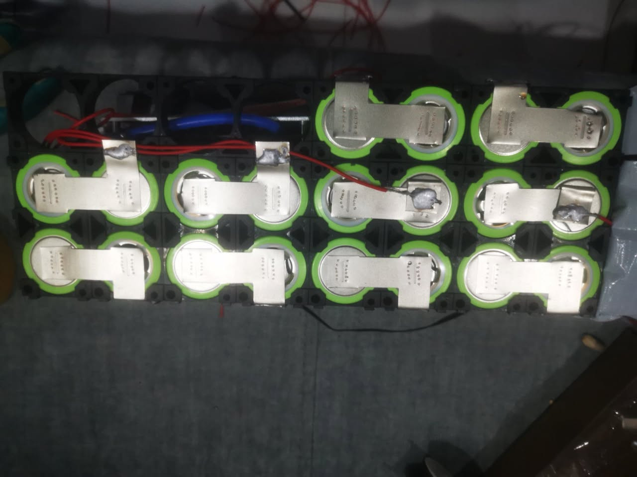 تم عمل بطارية ليثيوم فوسفات الحديد ٦٠ فولت ١٥ امبير
ضمان سنة
عالم الالكترونيات لبطاريات الليثيوم ***********
