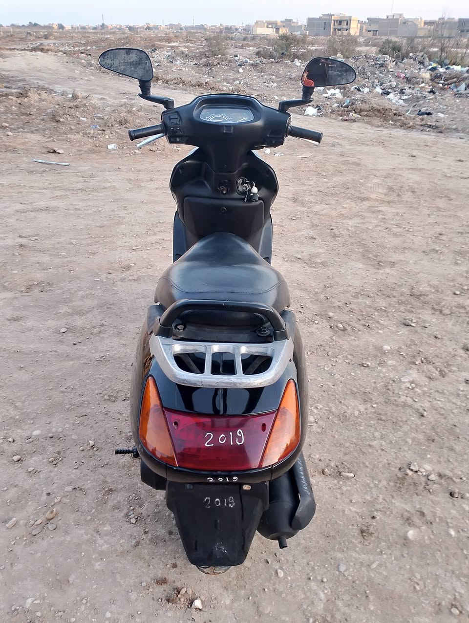 .
سلام عليكم دراجه سبيسي ياباني مكينه مفتوحه ششلعه تخبل 
كفر اصلي ابو الختم 
 كهربائيات شغاله اشاير هورن كلوب عالي ناصي 
 قفل ستيرن قفل جنطه  دراجه على البلاد 
دراجه كامله مكمله مابيها اي نقوصات 
مكان كوت الخاجيه شارع اربعين 
رقم الهاتف ***********
