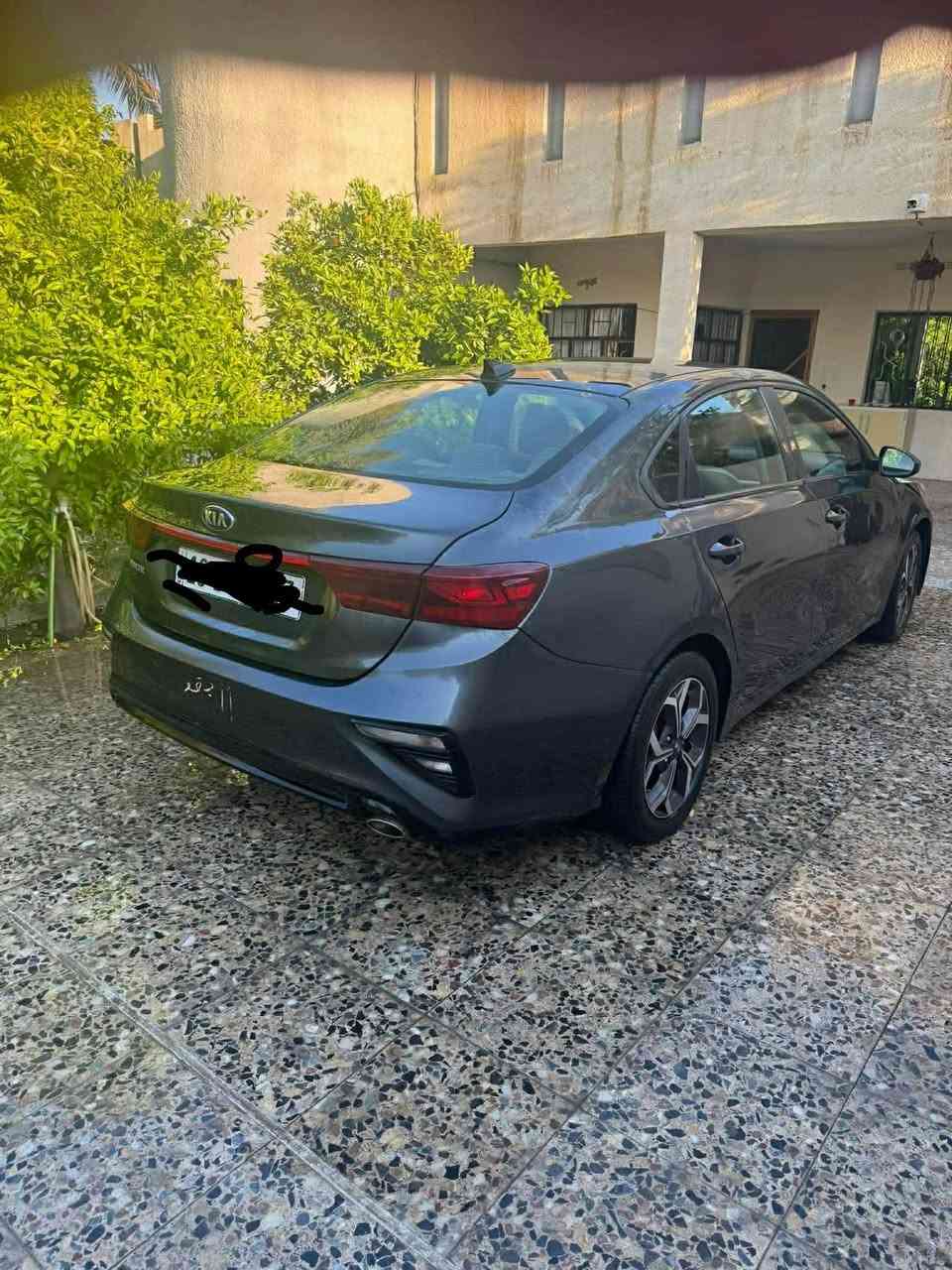كيا فورتي 2020 رقم دولي هزه سنويه لوحات جدد باسمي 
بيه اربع قطع صبغ مكينه 2000 دوش تبريد تدفئه شغال 
رقم شاصي مرفق السعر 105 ورقه ***********
