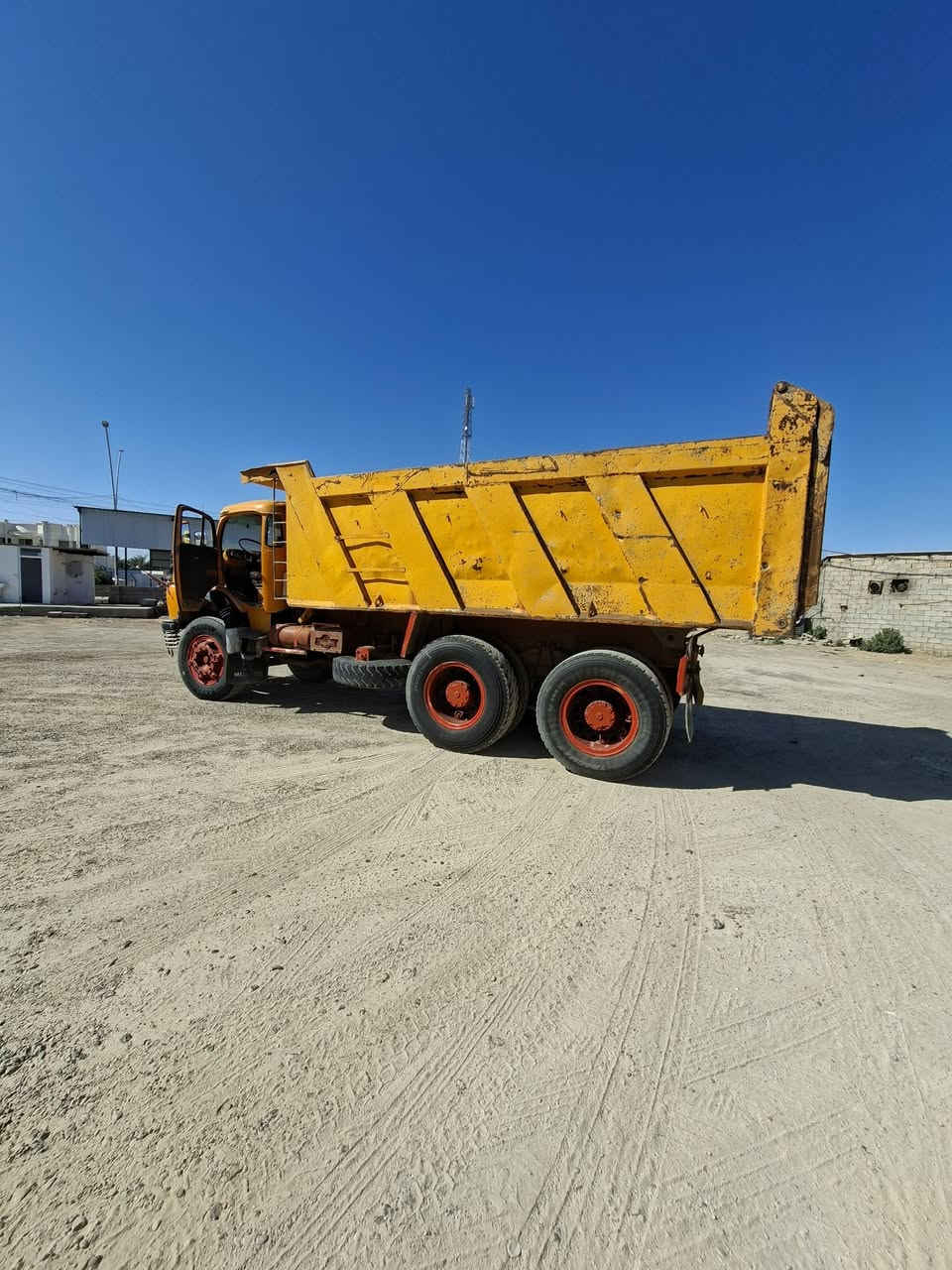 سكس قلاب مايلر مطوله جير 111 بدي بلادي مجموعه برج عالي موديل 1981 المحرك مجفت جديد رقم الهاتف***********
