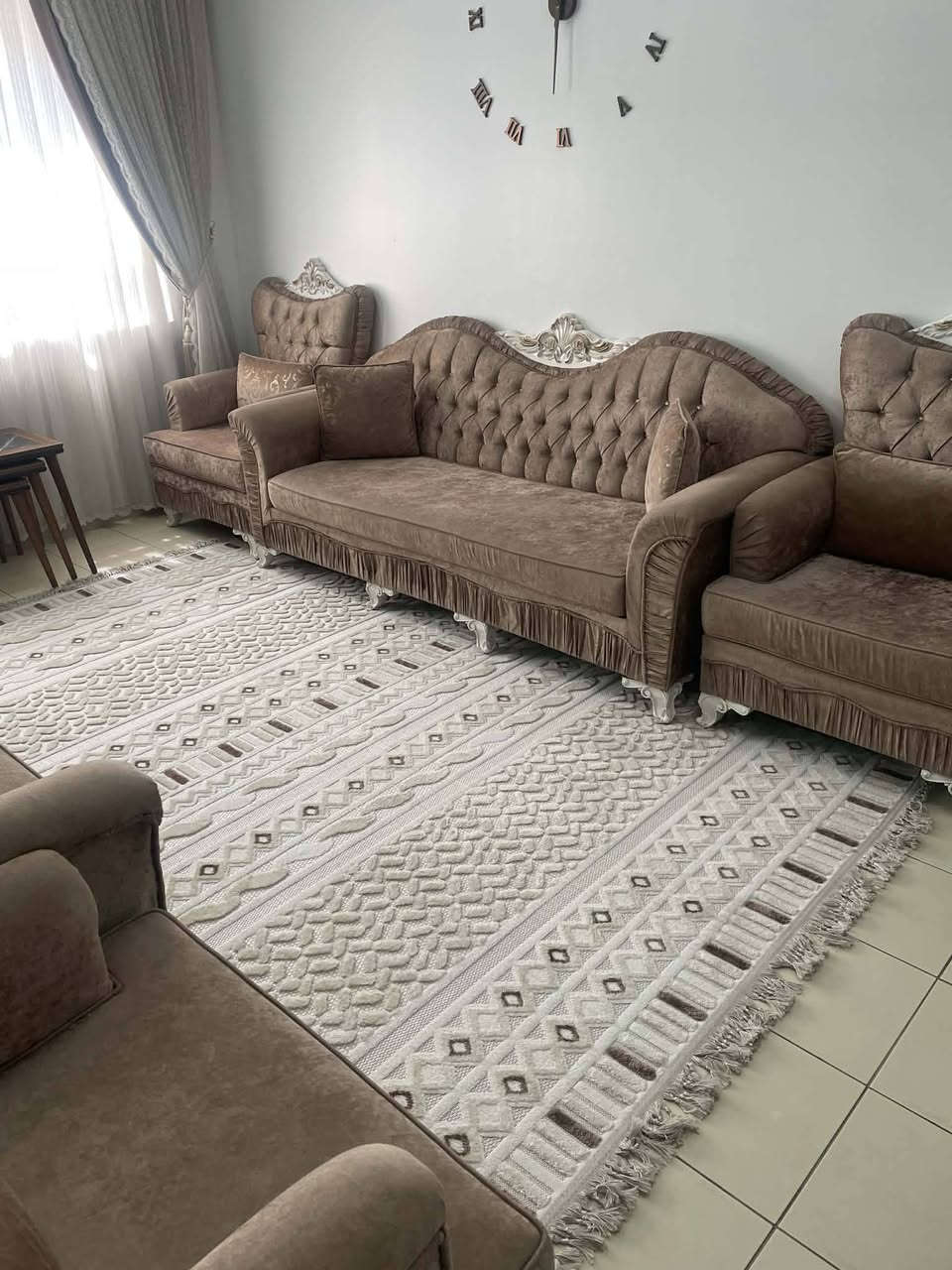 كاونتر جديد قبل اقل اربع اشهر امفصلي شقة ١٤٠ 
عمق الملحق ٥٠ يعني يشيل كومة اغراض
صار  بمليون ونص للبيع مليون وربع..بسمايا


**إذا كنت صاحب هذا الإعلان وتريد حذفه لأي سبب، رجاءا أرسل رسالة إلى الدعم الفني**