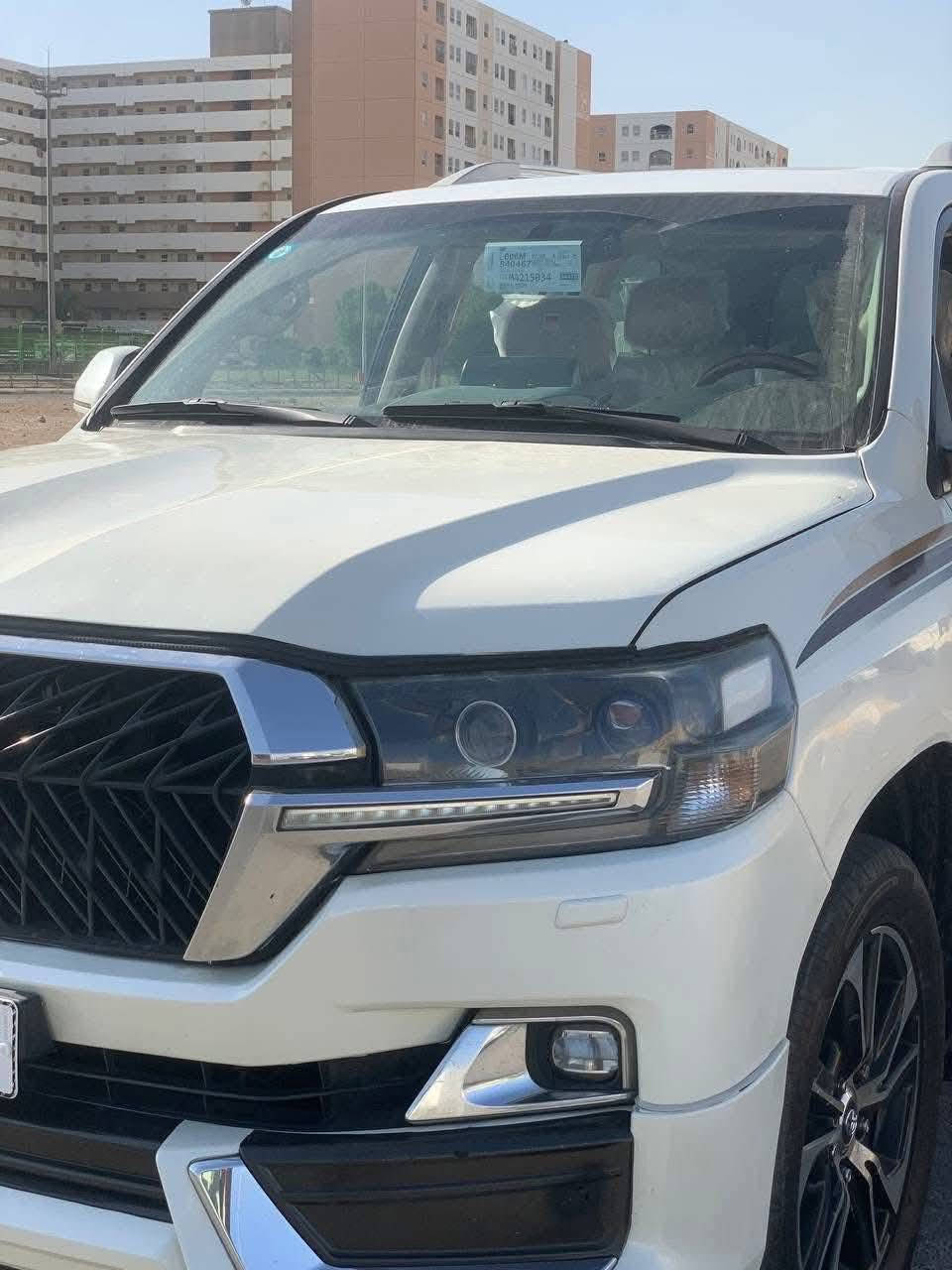 سلام عليكم
لاندكروز فكساره 2010 محدثه 21
فول مواصفات واحد عله واحد
محرك 8 سلندر مواصفات فكساره
بصمه ابواب
بصمه تشغيل 
مري شفط 
اشاير مري 
اشاير ترحيب
كشنات كهررباء
7راكب
تبريد❄❄
فتحه سقف
دفع رباعي/فور ويل
سياره. مصبوغه حزام لغرض التحديث فقط صبع من دون حادث
رقم بغداد بسمي رقم دولي انكليزي 
مكان بغداد جسر ديالئ القديم

سعرها 260وبيها مجال 

***********
