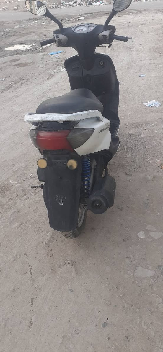 سلام وعليكم دراجه سكنز نثيه سلف هندر كهرباته كله شغاله مكينه ناعمه بلاديه كله مكينه اورقها كامله مكاني غزاليه سعر ٣٥٠ شراي يخابره ***********
