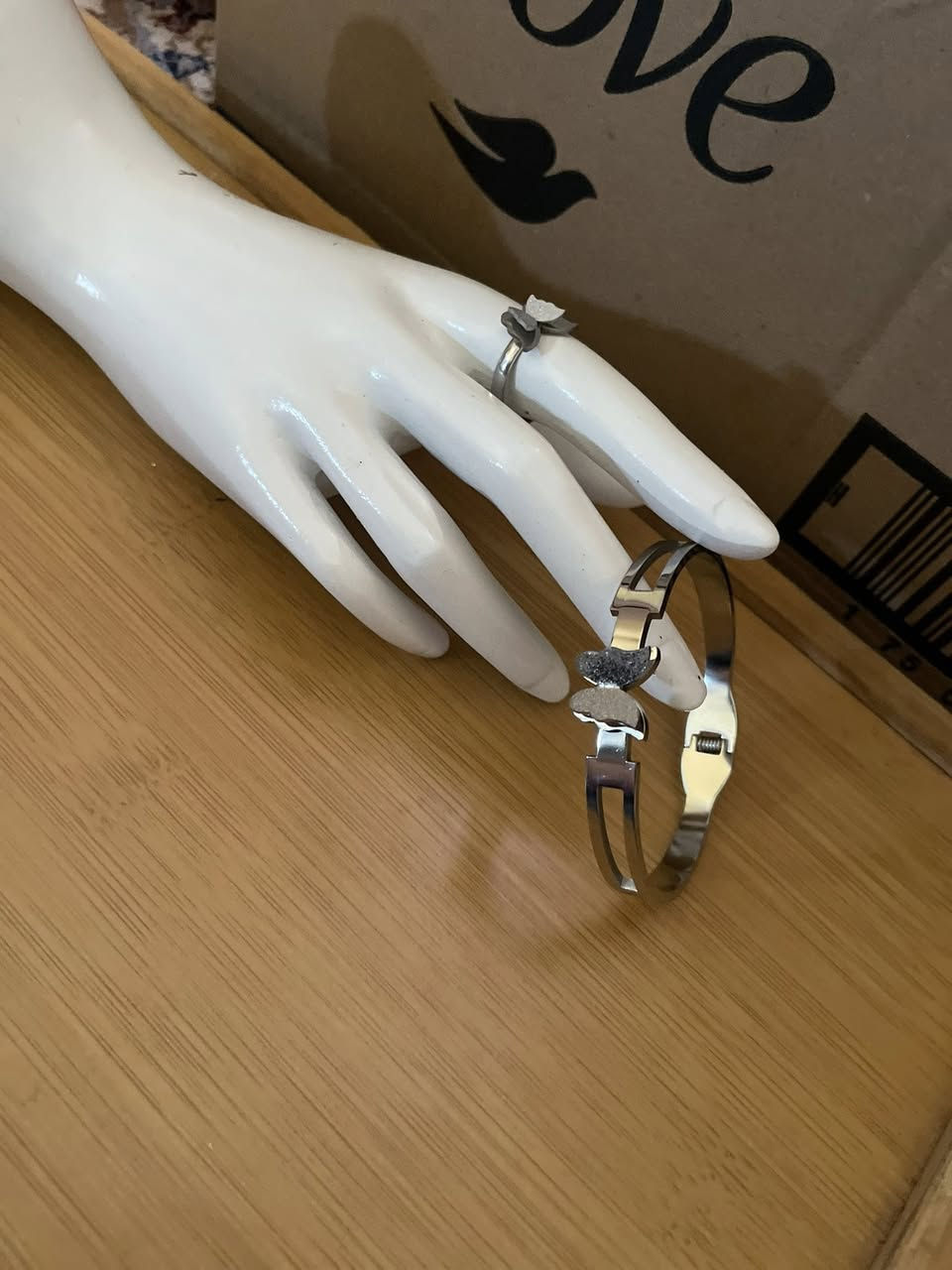 كرنتي ب 1500 قديمة …الطلب واتساب ..27563366


**إذا كنت صاحب هذا الإعلان وتريد حذفه لأي سبب، رجاءا أرسل رسالة إلى الدعم الفني**