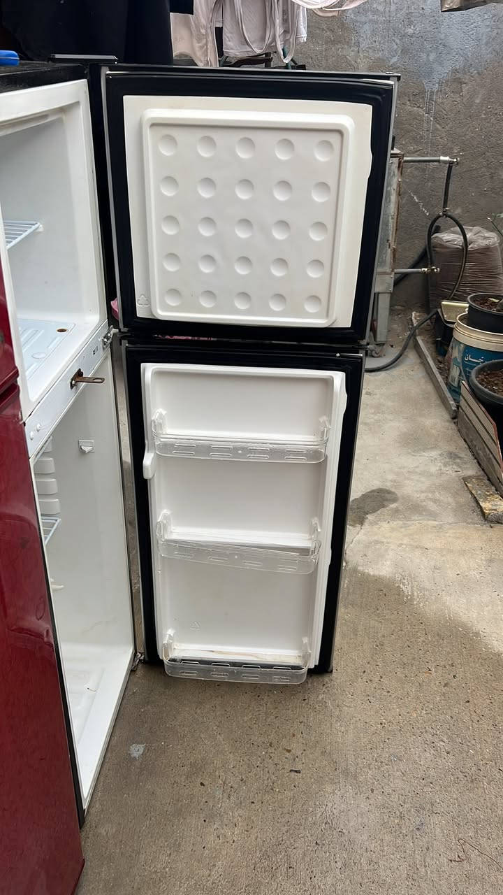 للبيع بكاني بياع اوبدون تصليح اوبدون خياس ***********
