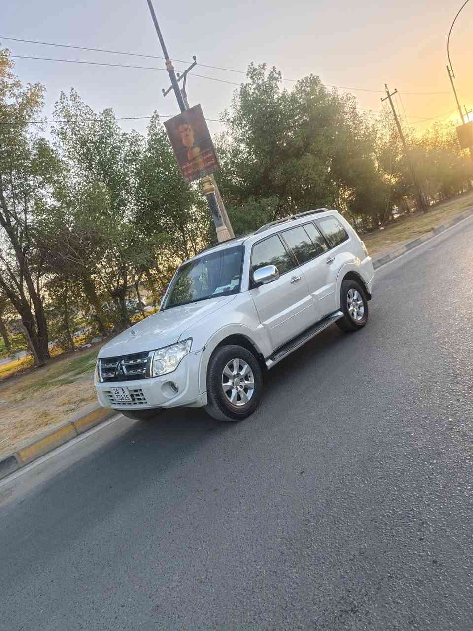 السلام عليكم باجيرو حبتور رقم القادسية دولي سنوية وفحص كله جديد بسمي تحويل مباشر خليجي الشركة العامة بيها جاملغ الخلفي كلير ونص الباب بدون دواخل والباقي مكفول موصفاته الحبتور فتحة دمام ٧ راكب تبريد مركزي حساسات دفع رباعي زراك لايت ويل كب كروم كشنات جلد وكهرباء ٣ قطع تبريد ٦ سلندر 3800 مكينة وكير مامفتوحات شرط السيارة جاهزة ومال جناي ماناقصة برغي العنوان كربلاء السعر 143 وبيها مجال للشراي الرقم ***********
