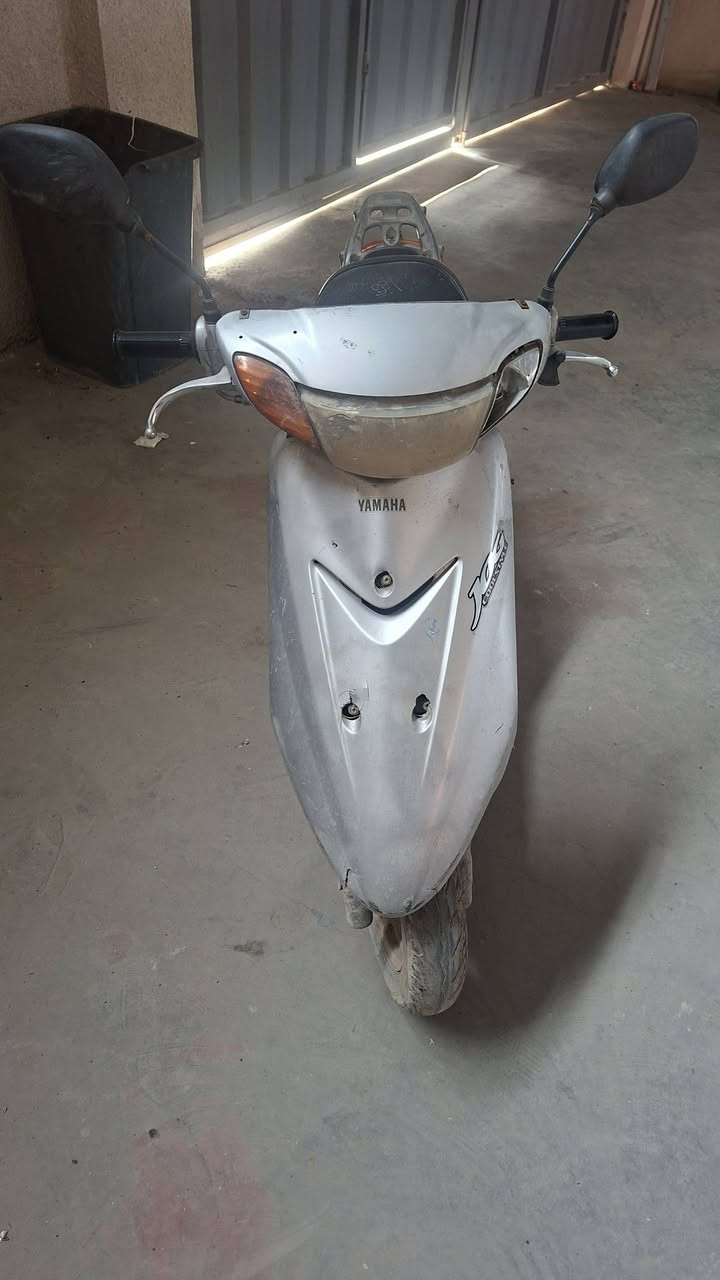 دراجه للبيع يرادله تعديلات بصيطه قفل استيرن و جنطه شغالات سعر 125معملجي قرب محطه ***********
