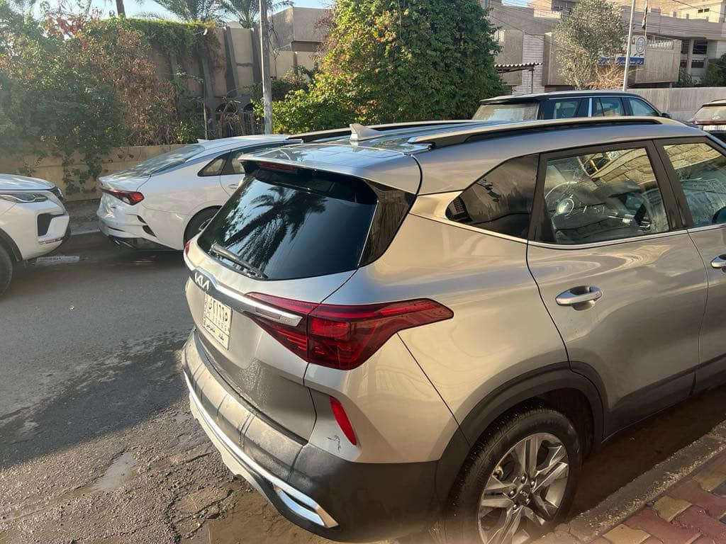 سليتوز  امريكي موديل 23
 بصمه 
ماشيه 24 لف 
تبديل بنيد فقط 
محرك 2000 دوش 
تبريد 2 قطعه


**إذا كنت صاحب هذا الإعلان وتريد حذفه لأي سبب، رجاءا أرسل رسالة إلى الدعم الفني**