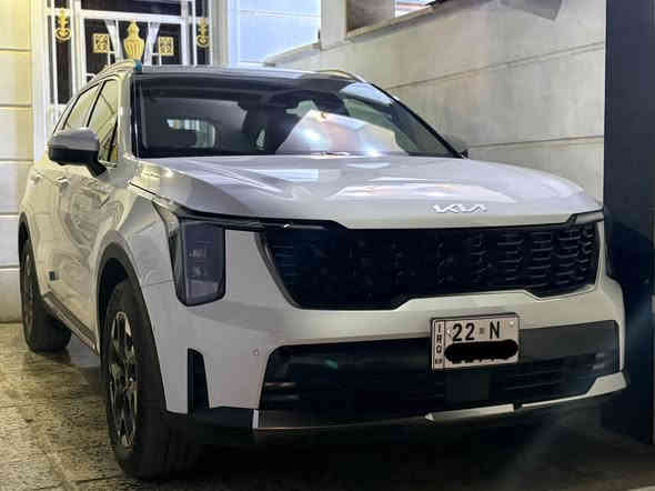 السلام عليكم 
للبيع كيا سورنتو 2025 
المواصفات فول 
بصمة ابواب
بصمة تشغيل 
فتحة سقف بانوراما
كير ماوس 
كراسي كهرباء  
كراسي تدفئة تبريد
اربع كامرات 360درجة
بردات خلفية
 3 قطع تبريد
4سلندر 
محرك 2500
تبريد بيانو منفصل
جنطة كهرباء 
فول تحكمات ستيرن
ماشية 21الف 
وباقي المواصفات العادية
السيارة رقم اربيل تريد تحويل وكالة ماكو مشكلة 
مكفولة كفالة عامة صبغ بارد شخوط كلها كفالة بعدهي على وضع الزيرو 
العنوان/بغداد/العامرية
هـ/***********
