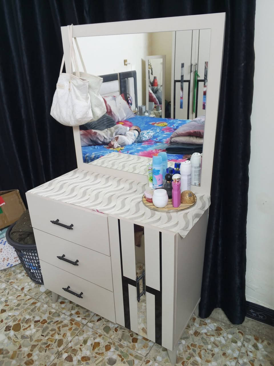غرفه تركيه 7 قطع نضيفه كنتور 6 بيبان محتاجه واريد ابيعه


**إذا كنت صاحب هذا الإعلان وتريد حذفه لأي سبب، رجاءا أرسل رسالة إلى الدعم الفني**
