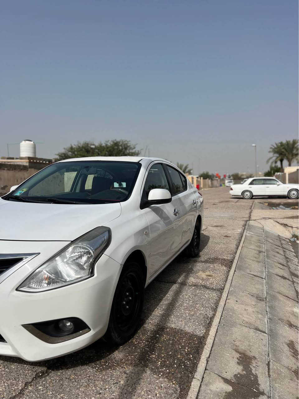 السلام عليكم نيسان سني للبيع *********** 
كفالة عامة من الضربة والصبغ فقط بيها بارد السياره نضيفه ما ناقصها شي كير محرك تبريد تدفئه اصوليات كله كفاله تجي وتشوفها بعينك سعرها 106 مكاني بصره ابو صخير البصرة, العراق
