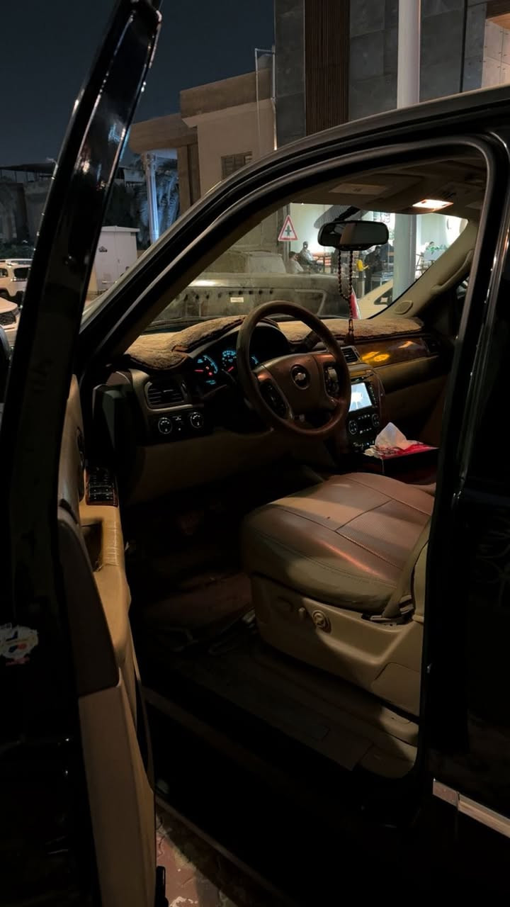 تاهو 2013 Ltz خليجي وكالة الغانم
مكفوله كفاله عامه جديده داخل وخارج 
فول مواصفات للاخير 
السعر ٢٨٠ وبيها مجال.  ***********
