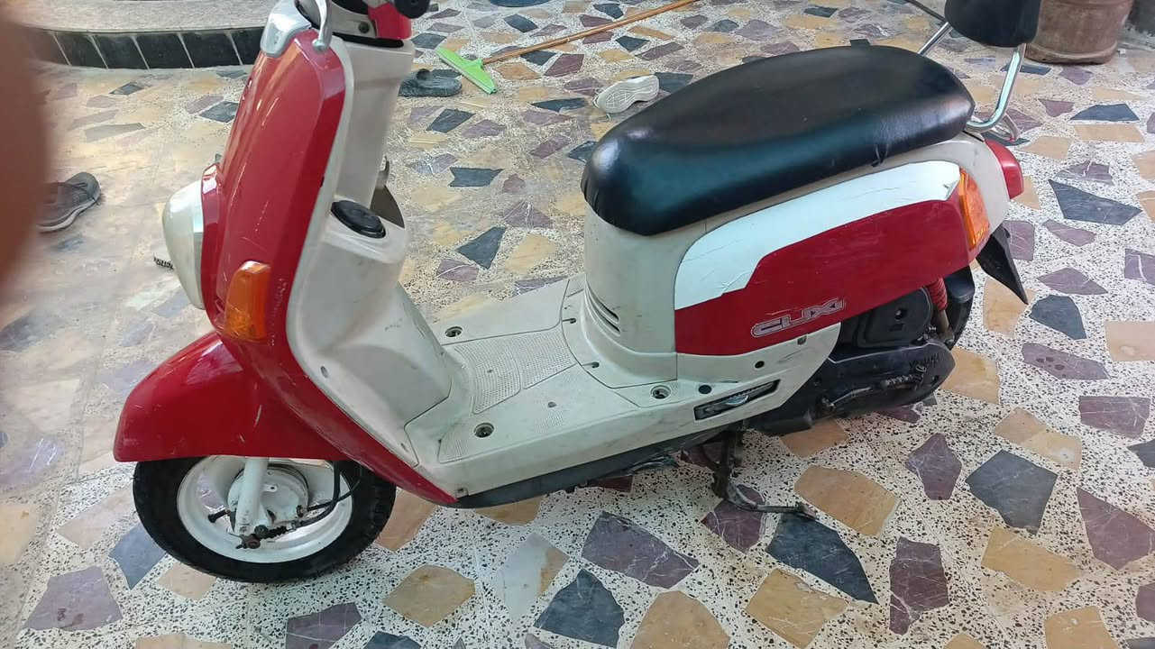 السلام عليكم دراجه بوليس مطلعهه قبل فتره من الوكيل دراجه نضيفه مامفتوحه اوراق كامله الدراجه ماتعبانه ابد كلشي شغال دراجه سعرهه900بيه مجال بسيط الشراي مو شراي لا تدخل خاص


**إذا كنت صاحب هذا الإعلان وتريد حذفه لأي سبب، رجاءا أرسل رسالة إلى الدعم الفني**