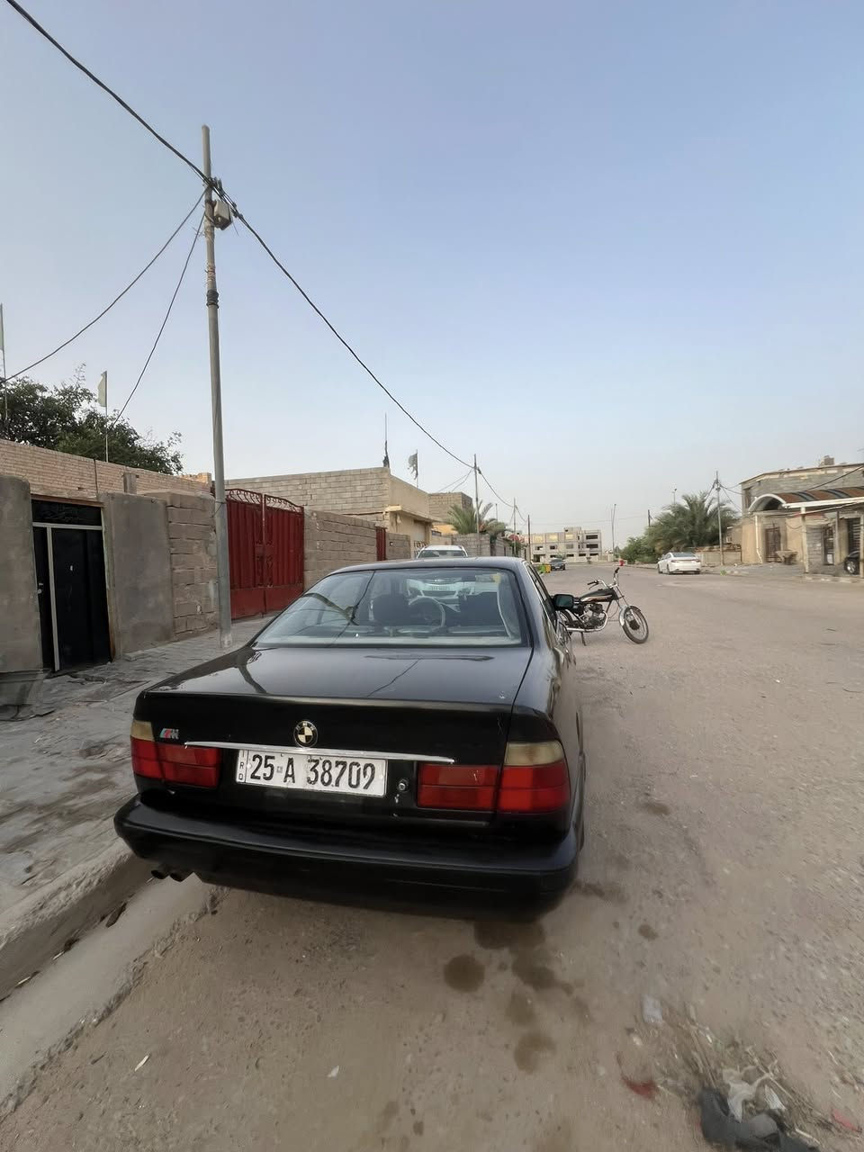 سلام عليكم BMW525iمحرك فل السياره اصل وفصل سياره جاهزه من كلشي نضافه فول سنويه بسمي انه راعيه السياره جواه تخم صدر تاير جديد جواه تخم انجكترات بي ام مالكصه جواه تخم بلكات بوش جدد جواه وايرات كويل وكويل جديد بلادي جواه راديتر جديد منضومه ماء راديتر جديده جوينات كله جدد اسم الحماوه ماكو السياره مابيه نقص الحمدلله النضافه شوفت عينك بيع بسبب ضروف مريض سعر55 وبيه مجال ***********
