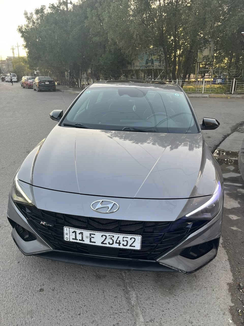 سلام عليكم
📣 للبيع: هيونداي إلنترا N Line 2022
أداء رياضي ✦ شكل أنيق ✦ قيادة ممتعة 

📅 الموديل: 2022

⚙️ المحرك:
• 1.6 لتر توربو
• قوة 201 حصان
• عزم 195 lb-ft

⚙️ ناقل الحركة:
• يدوي أو أوتوماتيك 7 سرعات DCT مزدوج القابض (اختياري)

⚡ نظام الدفع: أمامي (FWD)
⛽ استهلاك الوقود: اقتصادي ومناسب للاستخدام اليومي

✨ المميزات:
• تصميم خارجي رياضي بلمسات N Line
• جنط سبورت كبيرة وشبك أمامي مميز
• مقاعد رياضية مريحة
• شاشة لمس تدعم Apple CarPlay / Android Auto
• أنظمة أمان حديثة:
– تنبيه النقطة العمياء
– مساعد البقاء في المسار

📦 الداخلية:
• رحبة تتسع لـ 5 ركاب
• صندوق خلفي بمساحة جيدة

💡 مناسبة لمن يبحث عن سيارة سيدان تجمع بين الأداء العالي، الراحة، والشكل الرياضي مع صرفية وقود ممتازة.

📞 للتواصل والمعاينة:
 رصيد   ***********
واتساب ***********
⸻

السيارة فول مواصفات فتحة وبصمة ورادرات امامي خلفي
