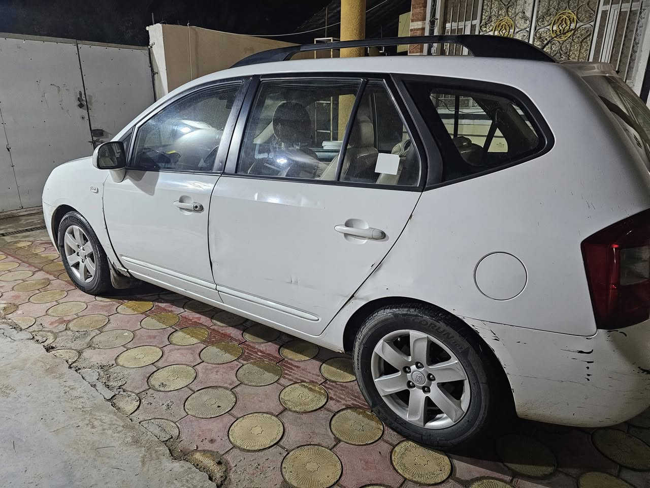 خليجي ٧ راكب
محرك ٢٠٠٠
امبدل بيه بنيد جاملغ وباب ودعاميه
رقم بغداد الماني
عنوان بغداد حي القاهره
رايده 
٨٩ ورقه 
***********
