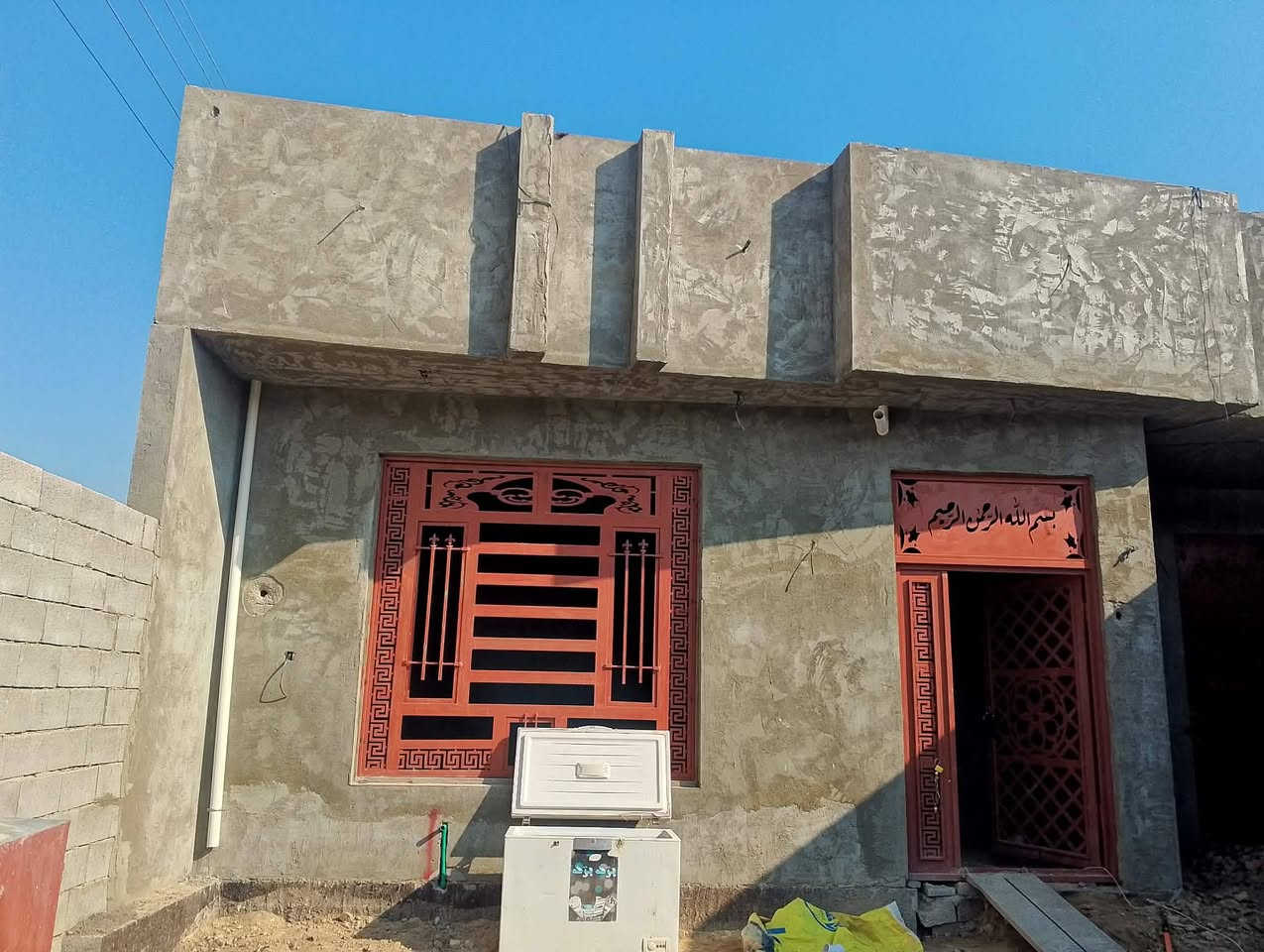 🔹دار  هيكل للبيع
📍 الخالدية – حي الشهداء
قريب من مدرسة طرابلس، نهاية الشارع
✅ ركن – لِزمة
✅ يوجد وصل مسجّل في البلدية
✅ فرع كامل ماء وكهرباء
المواصفات:
مساحة الأرض: 325 متر مربع
غرفتان نوم
صالة
هول
كندور
ديوانية
مطبخ خارجي
حمام داخلي
💰 السعر: 70 مليون دينار
🔸 قابل للتفاوض
📞 للاستفسار والتواصل:
***********
***********
الشجيري للترويج العقاري – الأنبار
