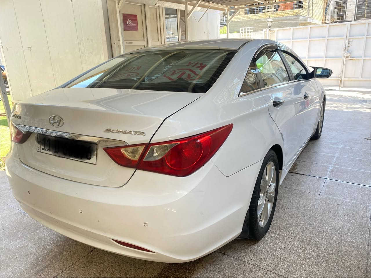 السلام عليكم سوناتا 12 خليجي ماشيه 143 بغداد باسمي الباب خلف السايق مبدل السعر 125 مكاني بغداد***********
