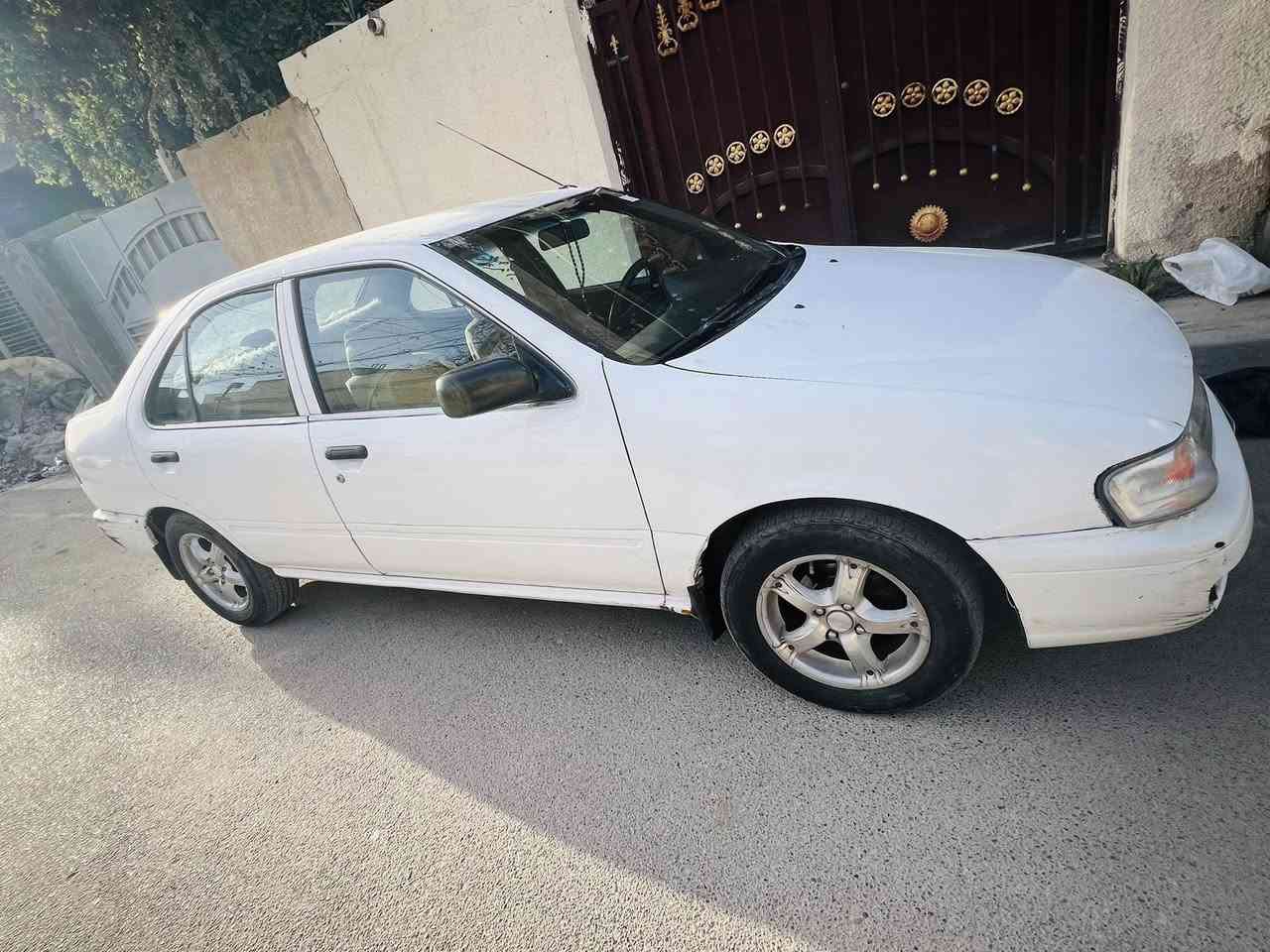 نيسان سني موديل 1998 محرك مكفول كير اوتو  السعر 42 تفاصيل اكثر ع اتصال ***********
