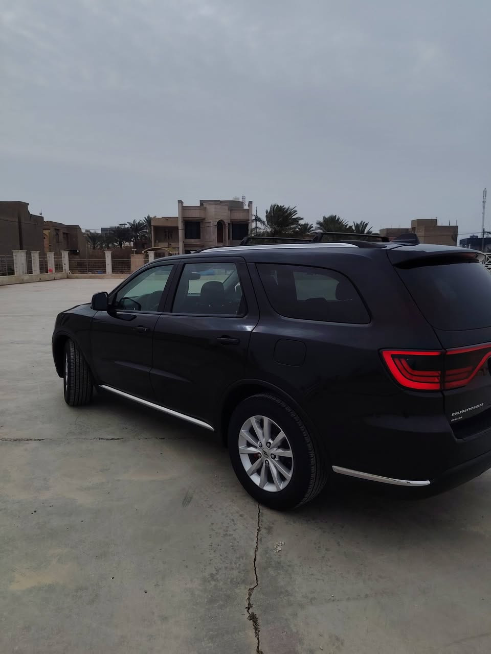 بسم الله الرحمن الرحيم 
دودج دورنكوا ٢٠٢١ sxt plus
مواصفات
1 - نظام دخول ذكي بدون مفتاح
2-تشغيل عن بعد
3 - كشن السايق كهرباء
4-المحرك V6 3.600 
5-شاشه +كار بلي +اندرويد اوتو
6- سماعات عدد 6 دمام + تحكم من خلال الشاشه 
7-تحكمات ستيرن ما عدا الرادار ومثبت المسار 
8- سبعة راكب 
9-تحكم منفصل بلمناخ 
10- ثلاث قطع تبريد
11- بصمة عدد 3 + الصندوق بصمة
12-رادار توقف ذاتي 
13-كامره دواره 
14- LED نهاري 
15-مرآة وسطيه تعتيم تلقائي 
16-مرايا جانبيه هيتر 
17-ثلاثة انظمه للقياده ECO/NORMAL/SPORT
18- دبل بصمه
19- ماشية 100.000km وقابل للزيادة 
حادث امريكا قبق الجنطه فقط وتم تبديله بنفس اللون بدون صبغ 
ملاحظه: السياره ما بيها اي حادث داخل العراق 
تبديل الدهن كل 3000km(يعني كل رأس شهر) 
السياره بدون ايرباك +الاحزمه والايرباكات كلها شغاله
السعر 30.500$  وبيها مجال
 السيارة كلش حلوه تفاصيل اكثر اتصل واني بالخدمة داخلها يموت اسود وبيج 
مكان السيارة واسط الكوت
للاستفسار اكثر //***********  متوفر باي وقت
