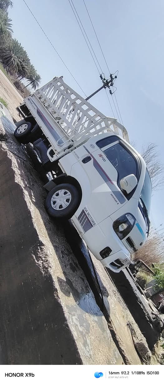 سلام عليكم كيا حمل موديل ٢٠١٩ ماشيه ١٨٥ حقيقي السعر ١٢٣وبيه مجال بسيط سياره كفاله عامه مكينه كير اكسل حداديه شاصي تخم تاير تبريد تدفئه سياره جاهزه رقم دؤلي وبسمي مصفره للعلم سياره بدون محجر مكاني بل القاسم لاستفسار ***********
