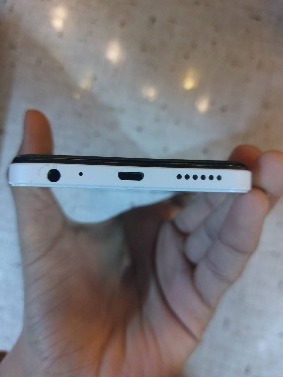 السلام عليكم للبيع او مراوس شعندك نزل
انفنكس سمارت 7hd مكفول 

ذاكره 64 وعشوائيه 2+4 

الجهاز نضافته 95 💯 شوفت عينك 

بطاريه 5000 ملي امبير 

فقط السماعه الجوه دخل بيها ماي وعطلت صارت بيه وشه وحته تصليحه رخيص 

مكاني نجف حي ميسان


**إذا كنت صاحب هذا الإعلان وتريد حذفه لأي سبب، رجاءا أرسل رسالة إلى الدعم الفني**