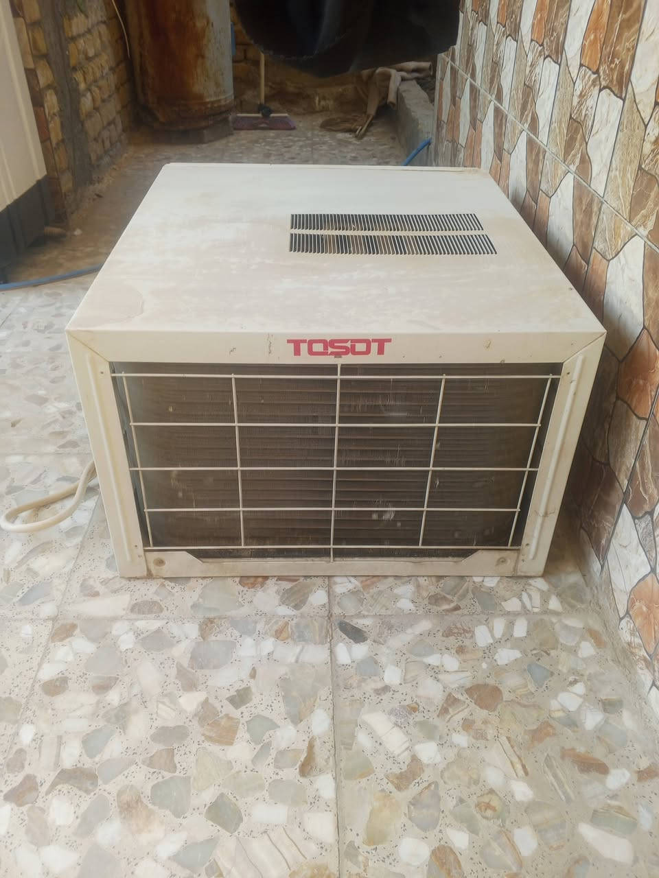 مكيف للبيع توست يشتغل وشويه يفصل ابيع هل موجود 200 أو بي مجال والشراي بي خير ويدلل كربلاء طويريج ام الهوى رقم المبايل ***********
